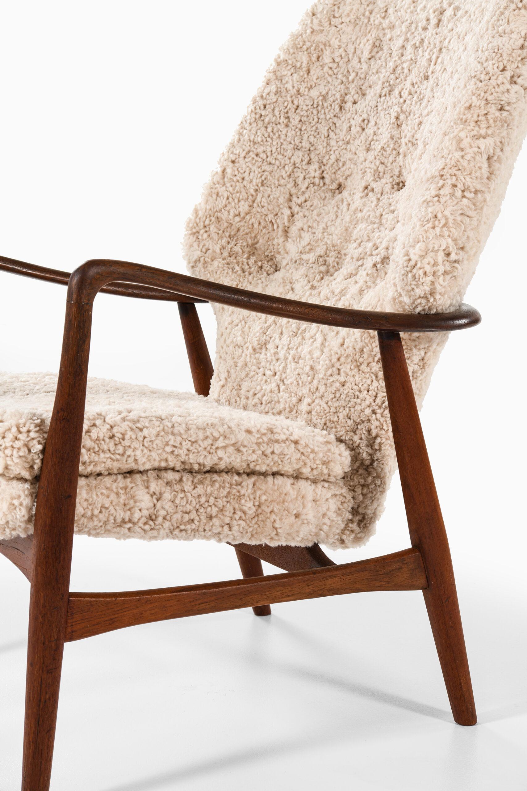 Scandinavian Modern Henry Schubell Easy Chair Model Ms-6 Produced by Madsen & Schubell For Sale