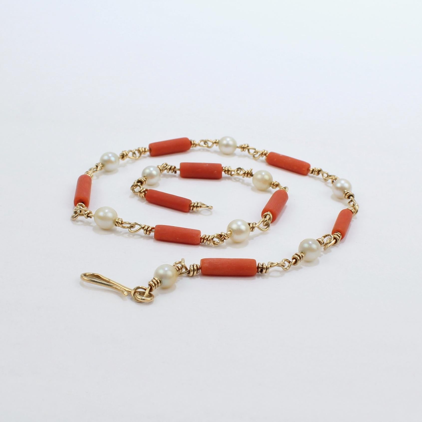 Henry Steig Modernistische Koralle Perle und 14 Karat Gold Choker Halskette, 14 Karat VR 1