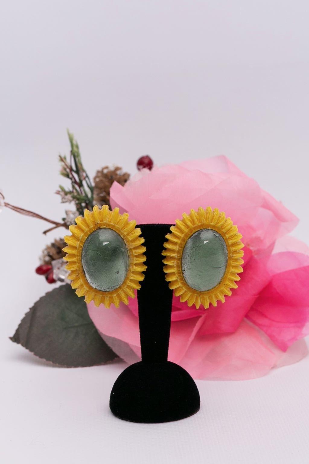 Henry Talosel and Glass Paste Clip-on Earrings For Sale 3