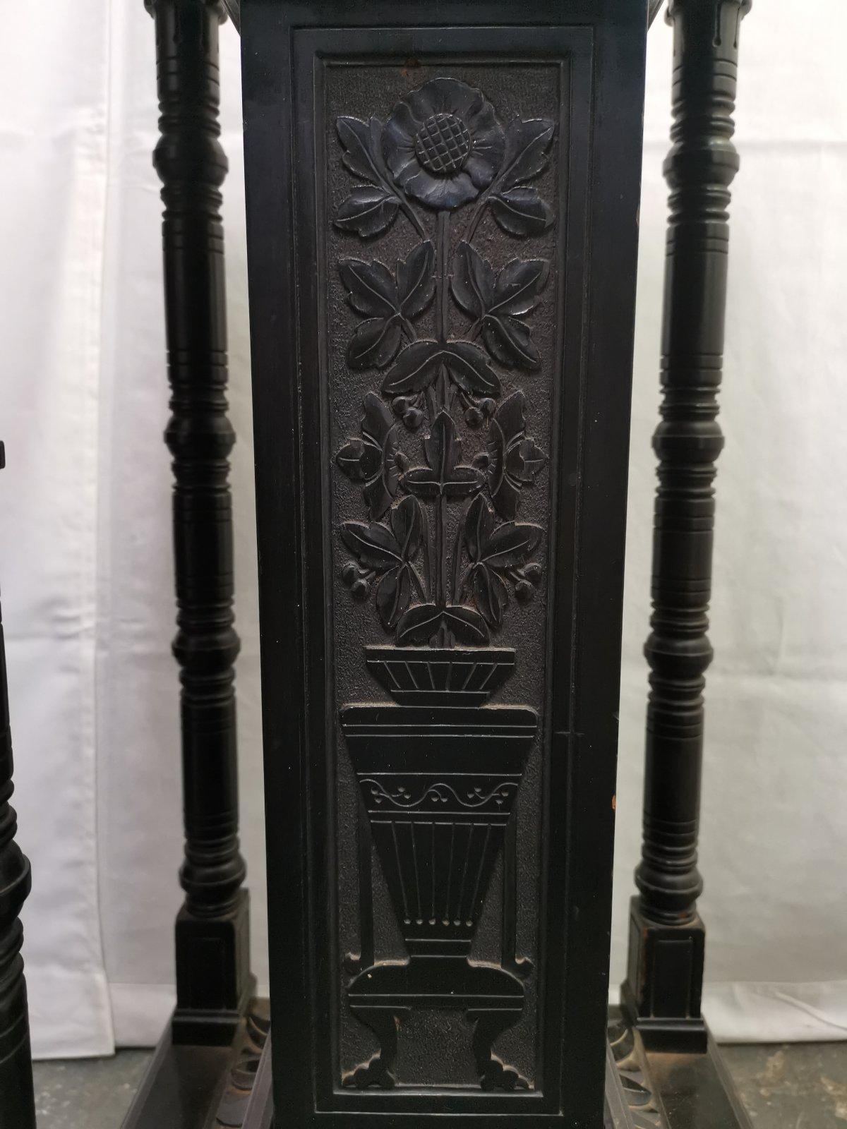 Henry W Batley Aesthetic Movement Ebonised Pedestal Stand with Carved Sunflowers For Sale 1
