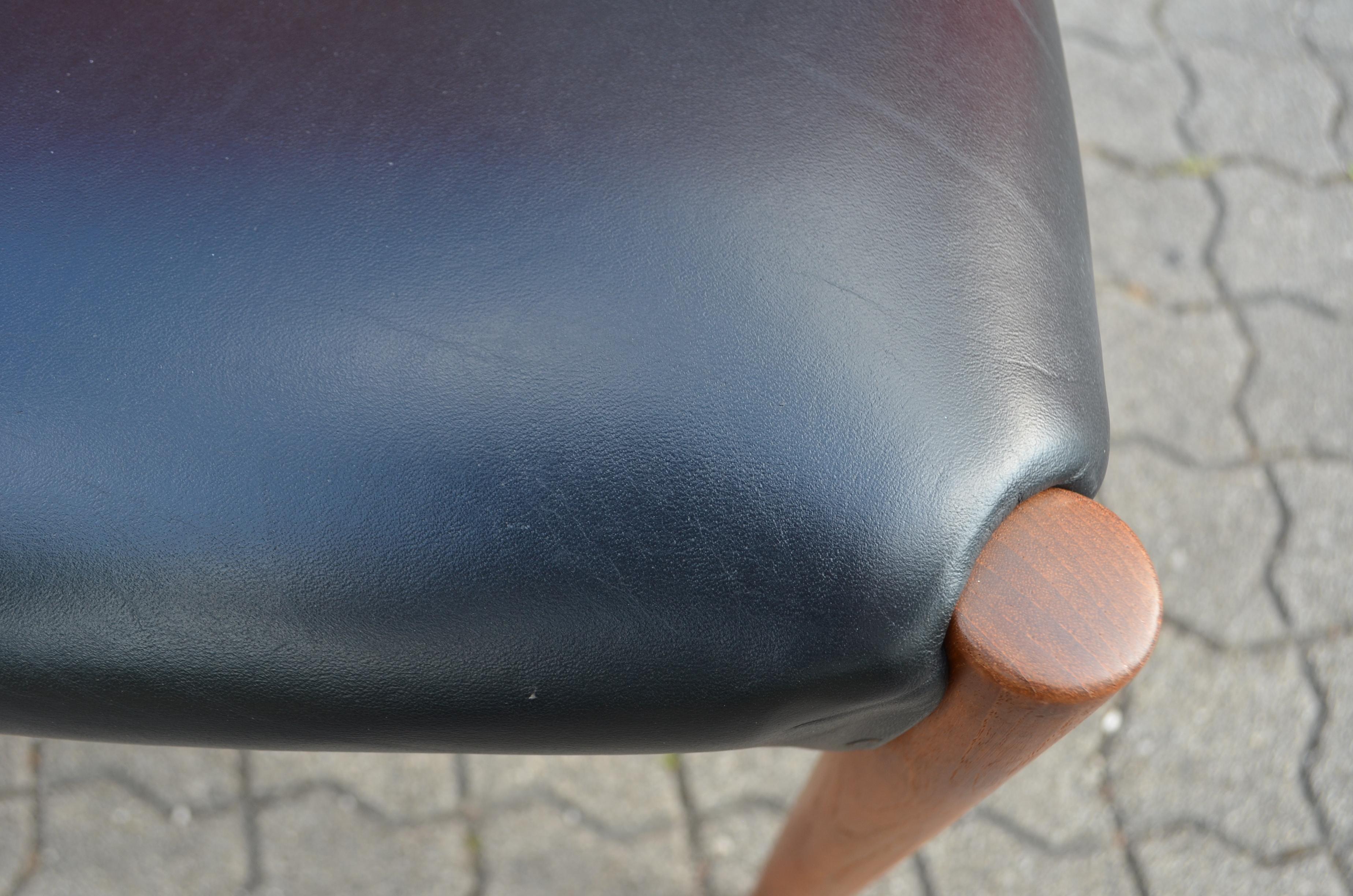 Henry W. Klein Cognac black aniline Leather Dining Chairs for Bramin Set of 4 For Sale 6