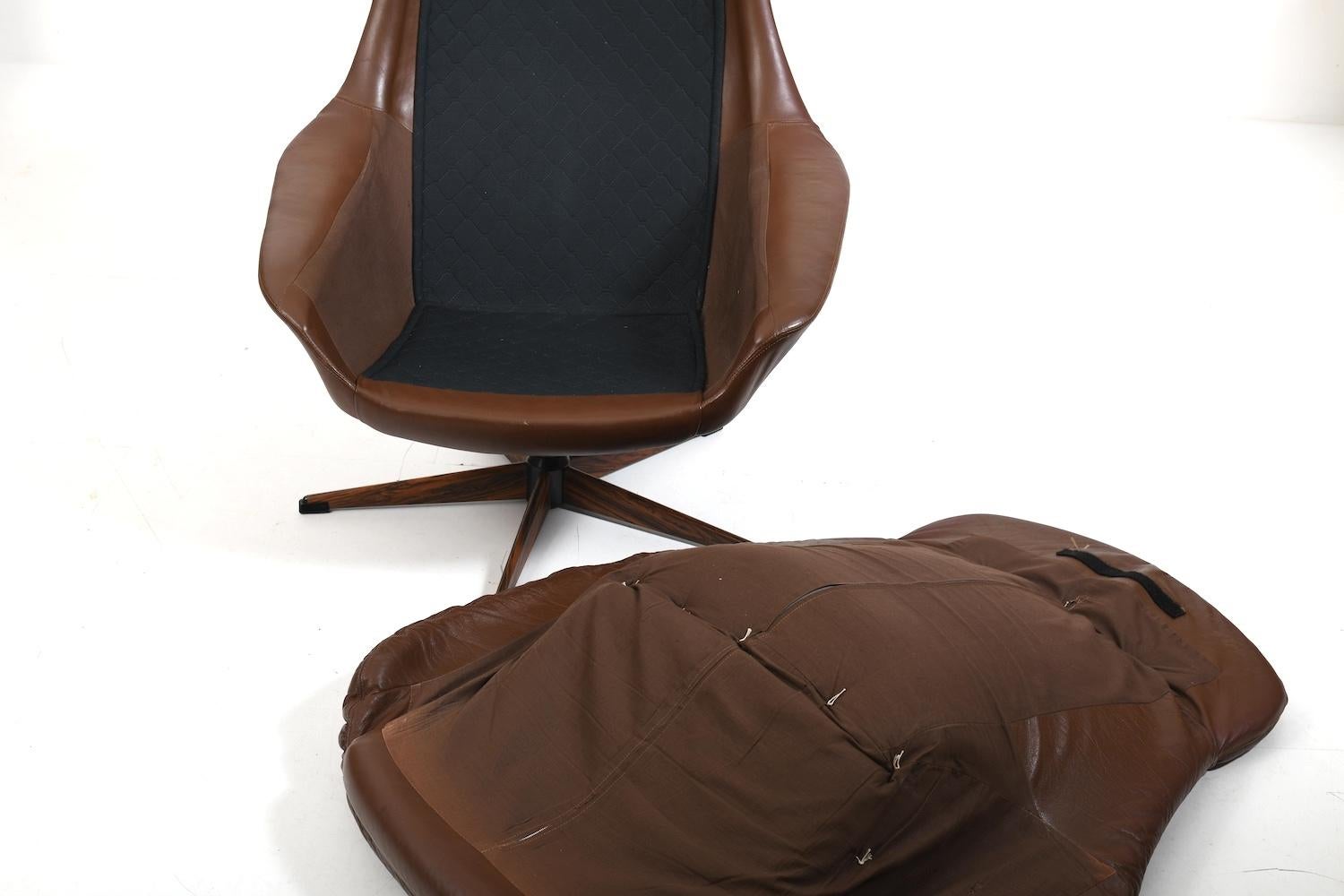 Henry W. Klein fauteuil de salon pivotant en cuir des années 1960 en vente 5