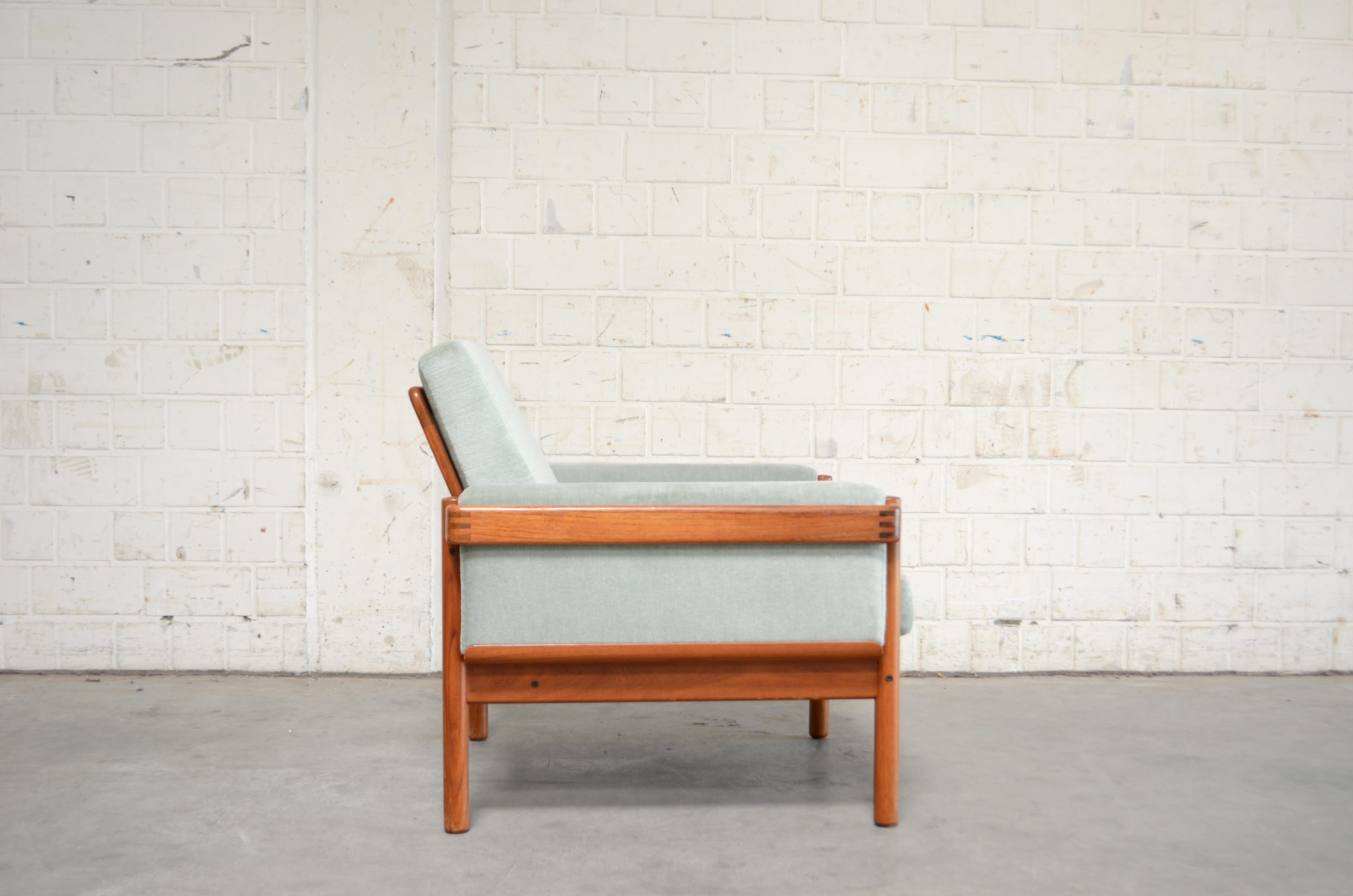 Milieu du XXe siècle Henry Walter Klein fauteuil moderne danois en teck pour Bramin