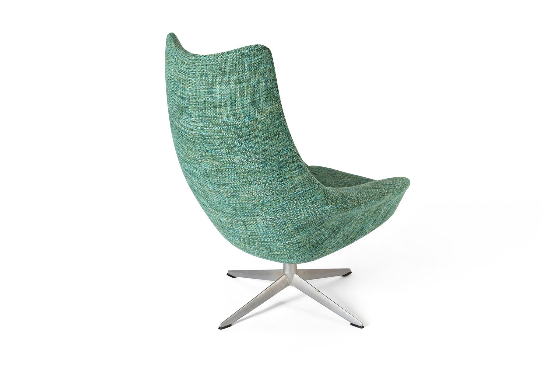 Henry Walter Klein Midcentury Egg Chairs for Bramin In Good Condition In Phoenix, AZ