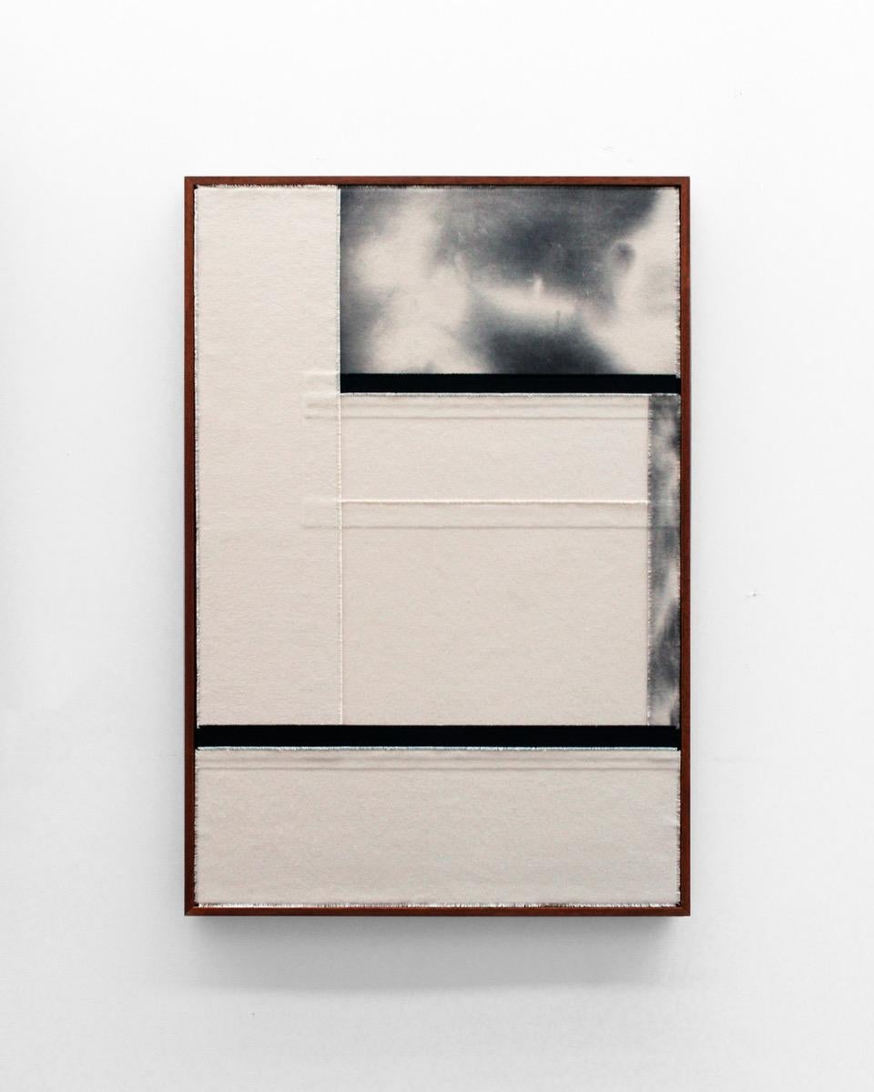 Råmark 2 - Original Minimalistische Abstrakte Strukturierte Malerei auf Leinwand – Painting von Henry Woolway