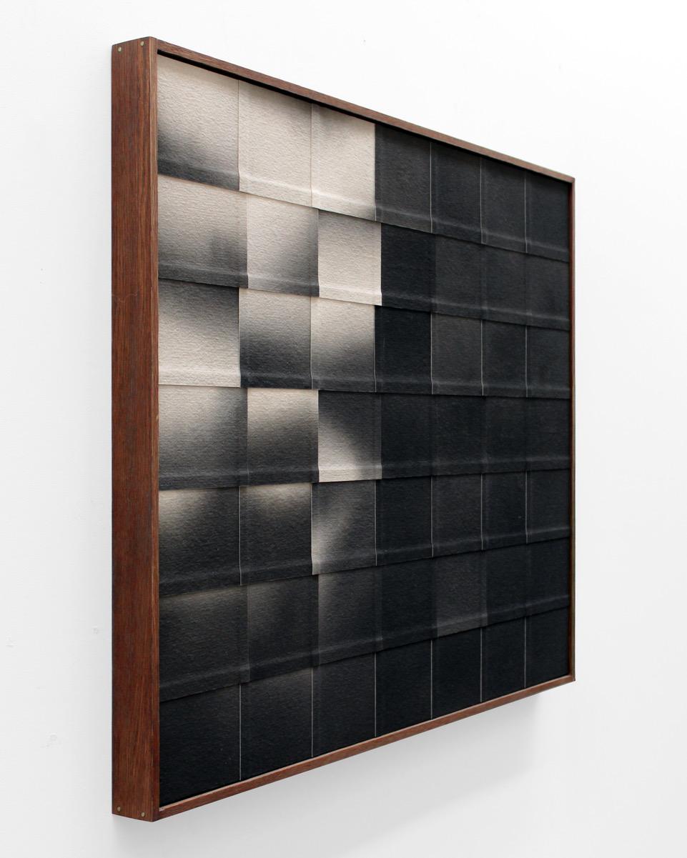 You Rolle In Like The Rain - Peinture abstraite minimaliste originale sur toile - Noir Abstract Painting par Henry Woolway