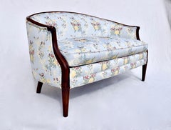 Hepplewhite Bow Back Mahogany Settee Sofa