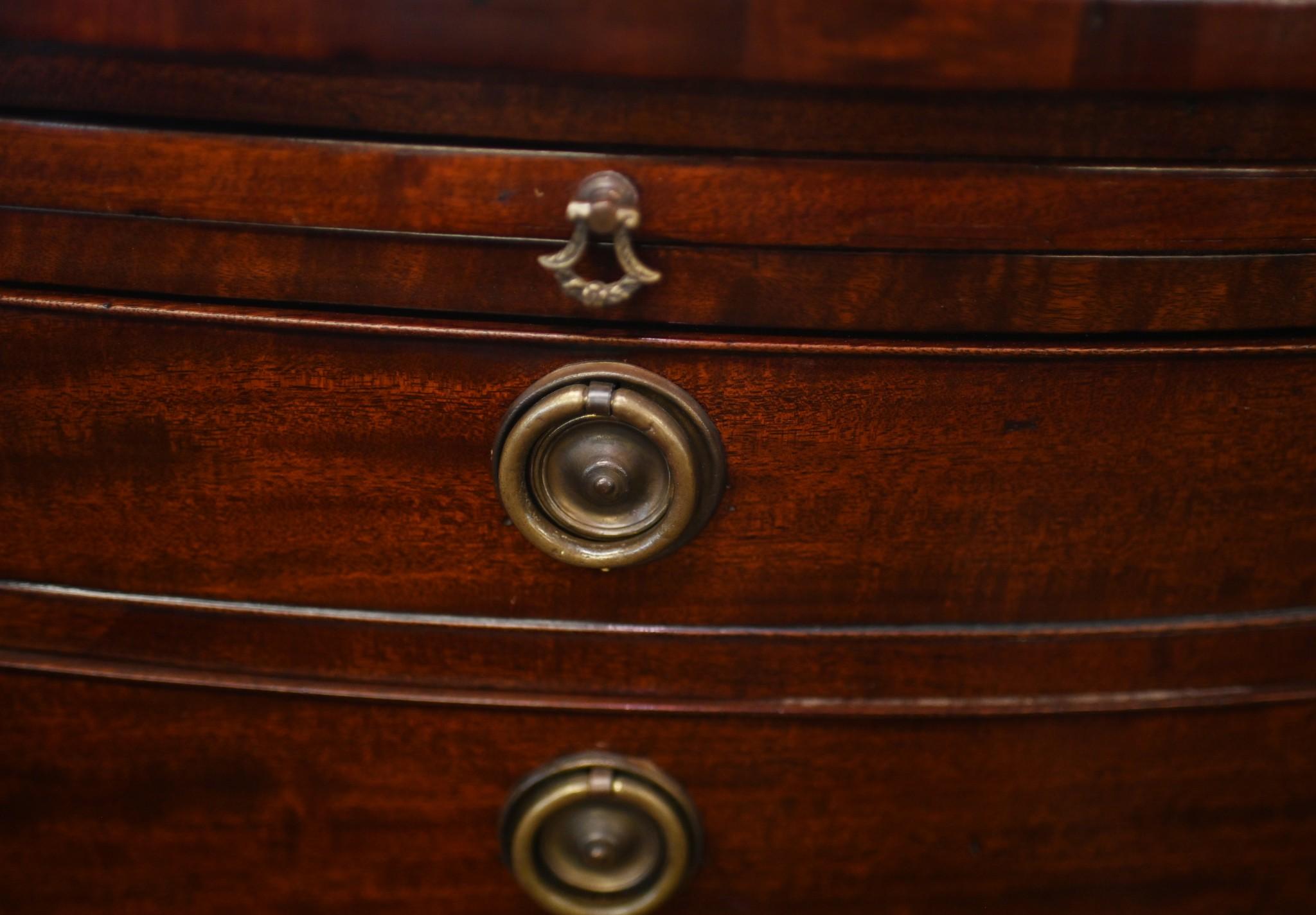 Wood Hepplewhite Bow Front Chest Of Drawers Mahogany 1820