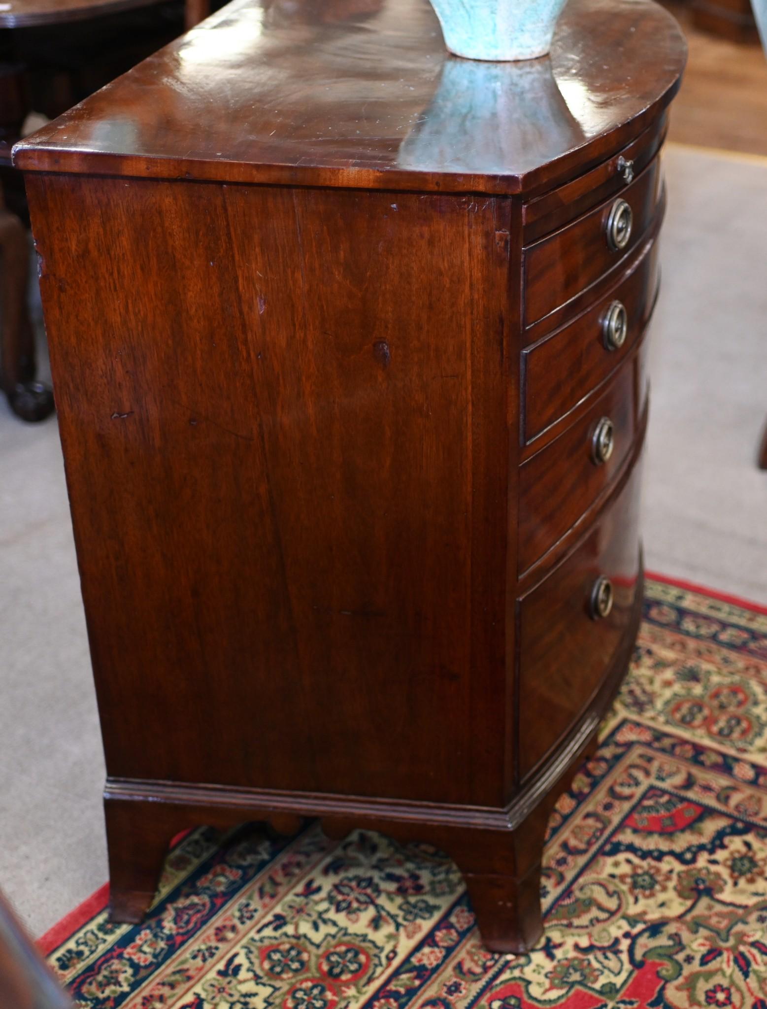 Hepplewhite Bow Front Chest Of Drawers Mahogany 1820 4