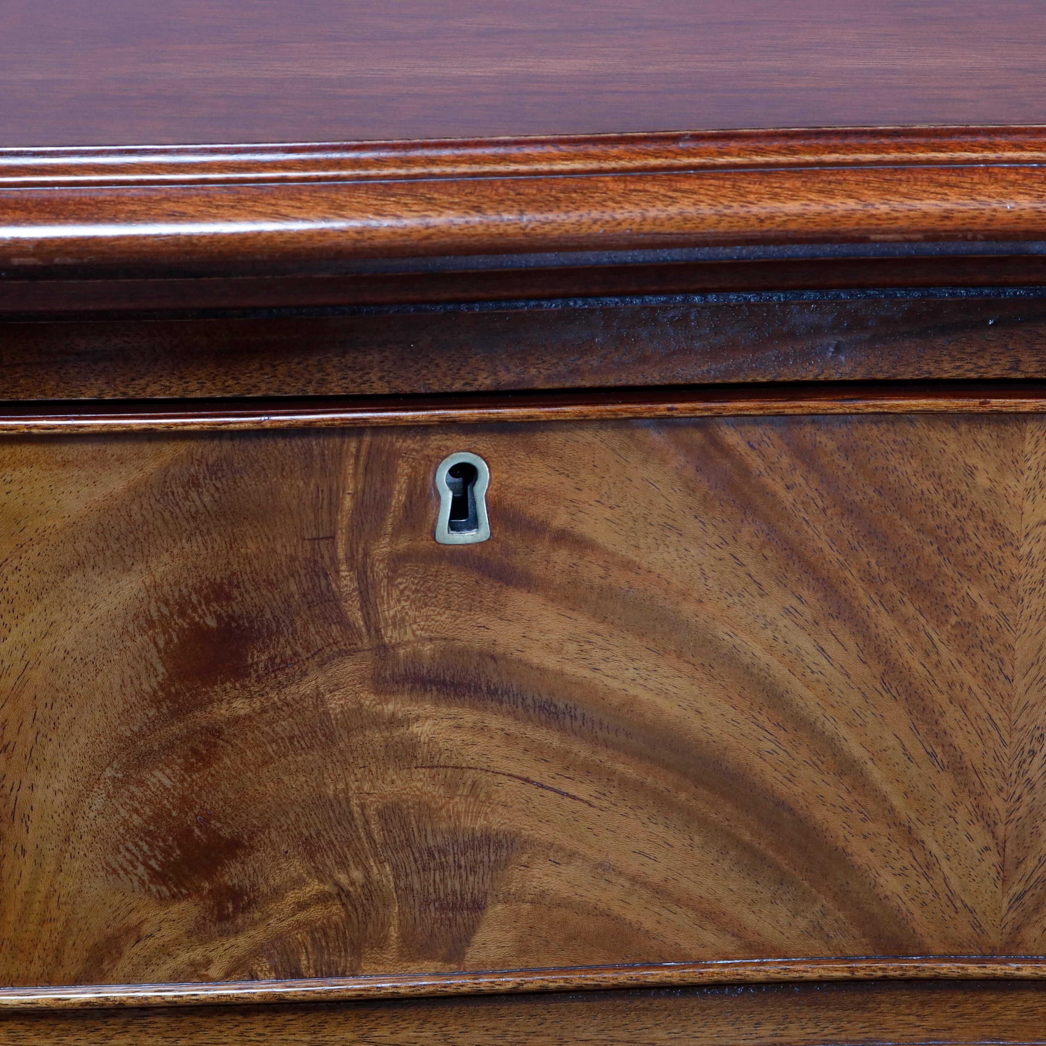 Hepplewhite Councill Craftsmen Flame Mahogany Serpentine 2-Drawer Server 5