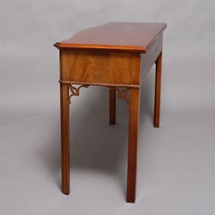 Serveur 2 tiroirs Serpentin en acajou flammé de Hepplewhite Councill Craftsmen