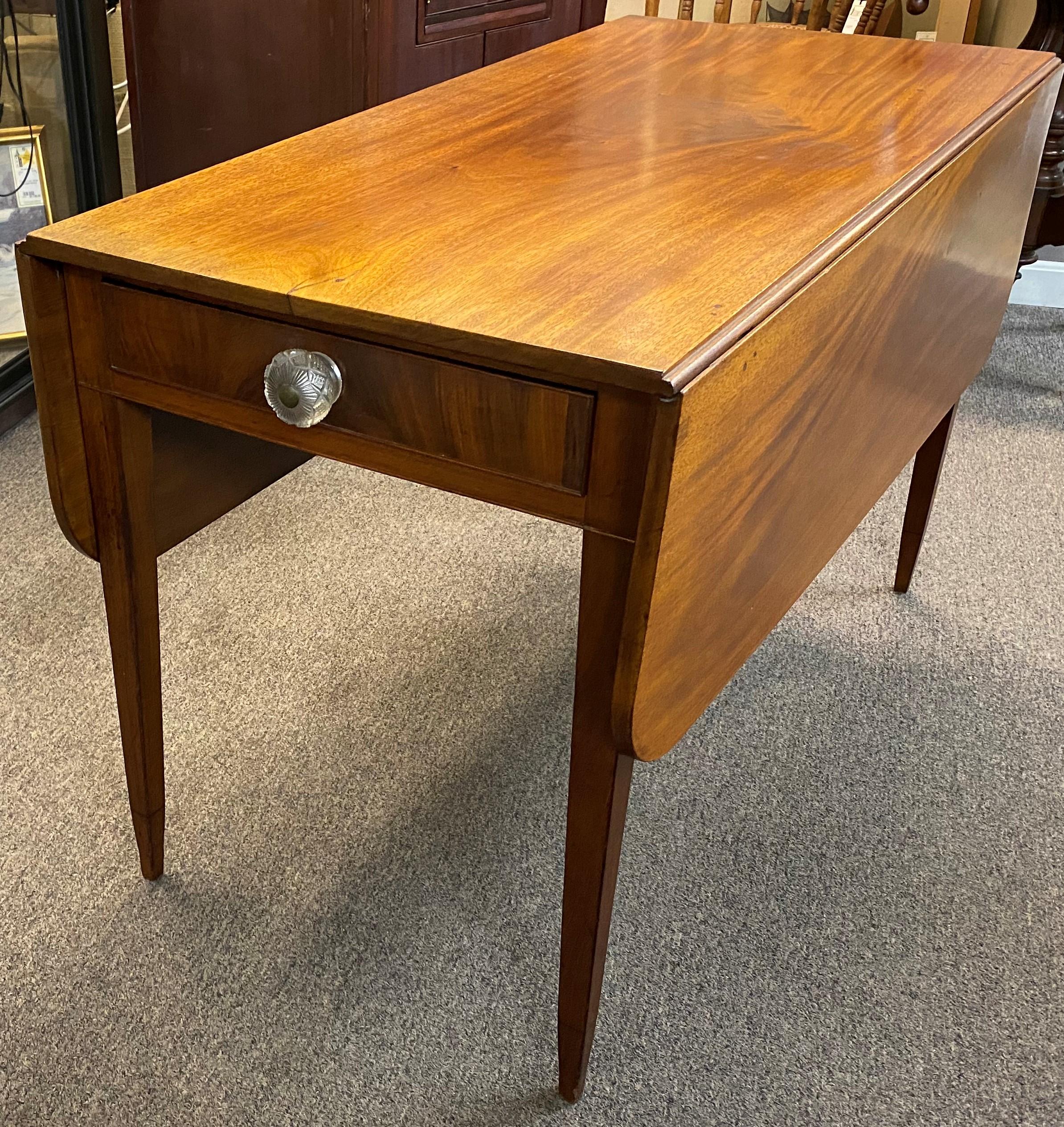 Hand-Carved Hepplewhite Drop Leaf Table with Timothy Pickering Salem MA Provenance