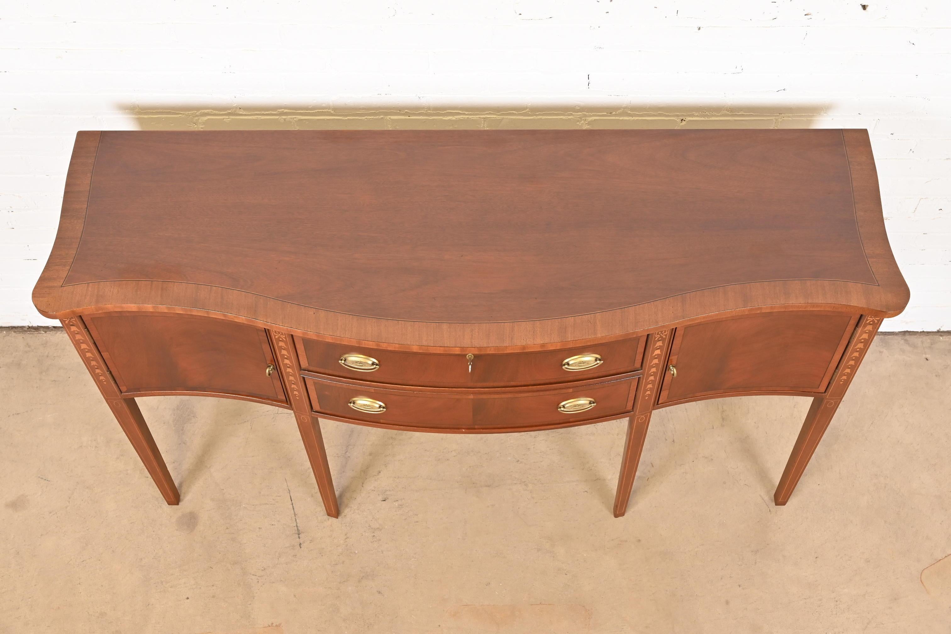 Hepplewhite Inlaid Mahogany Serpentine Front Sideboard Buffet or Credenza 9