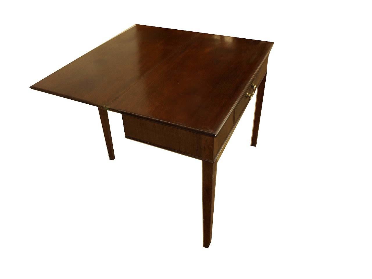 Hepplewhite Mahogany Game Table For Sale 1