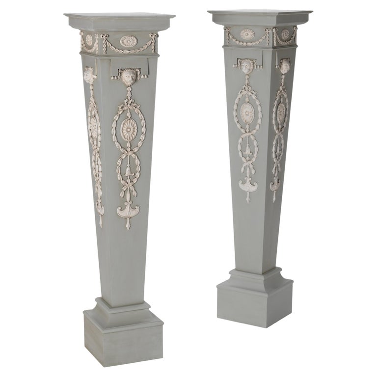 Hepplewhite Pedestals For Sale at 1stDibs