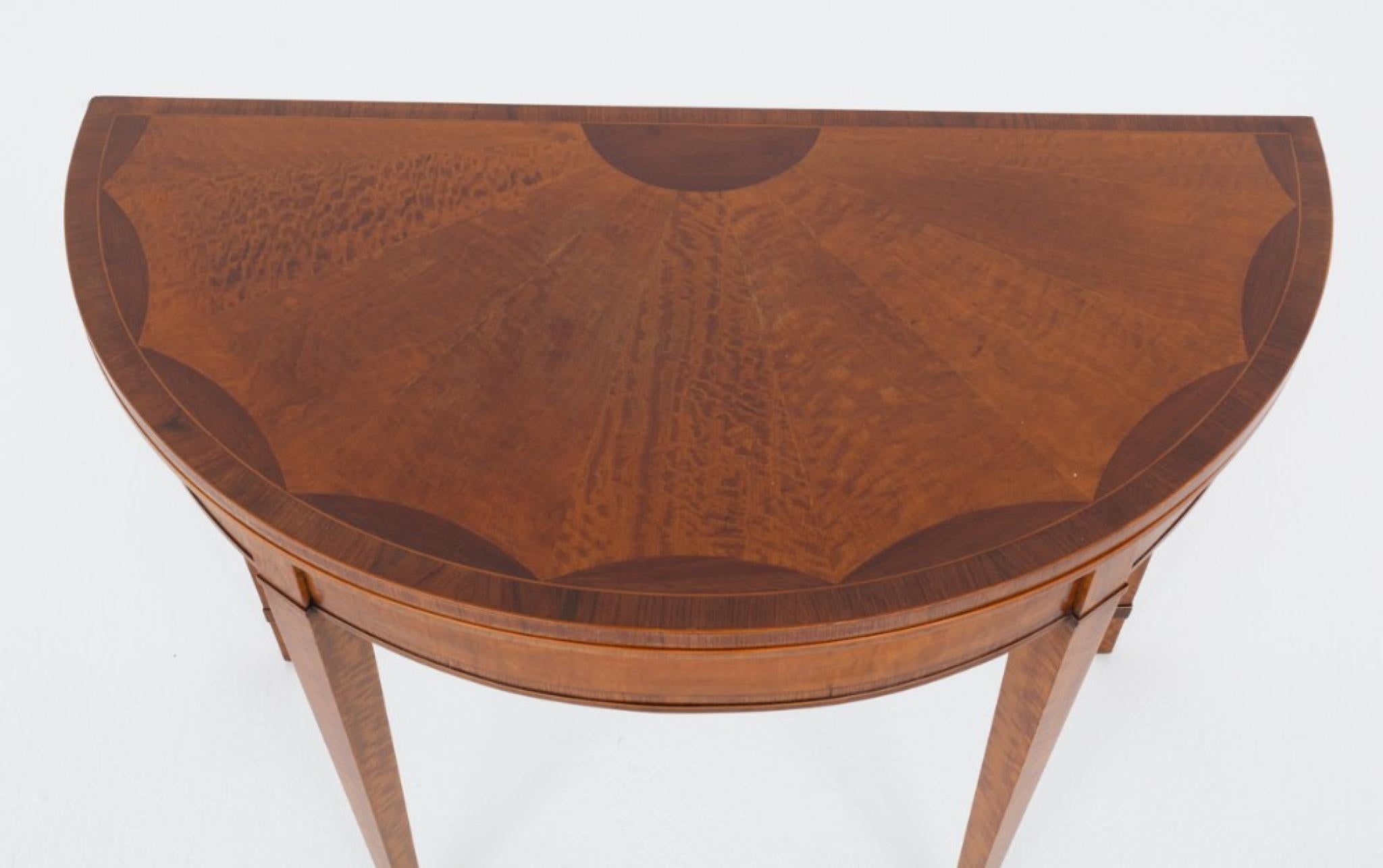 Hepplewhite Revival Kartenspieltisch Satinholz 1900 im Zustand „Gut“ im Angebot in Potters Bar, GB