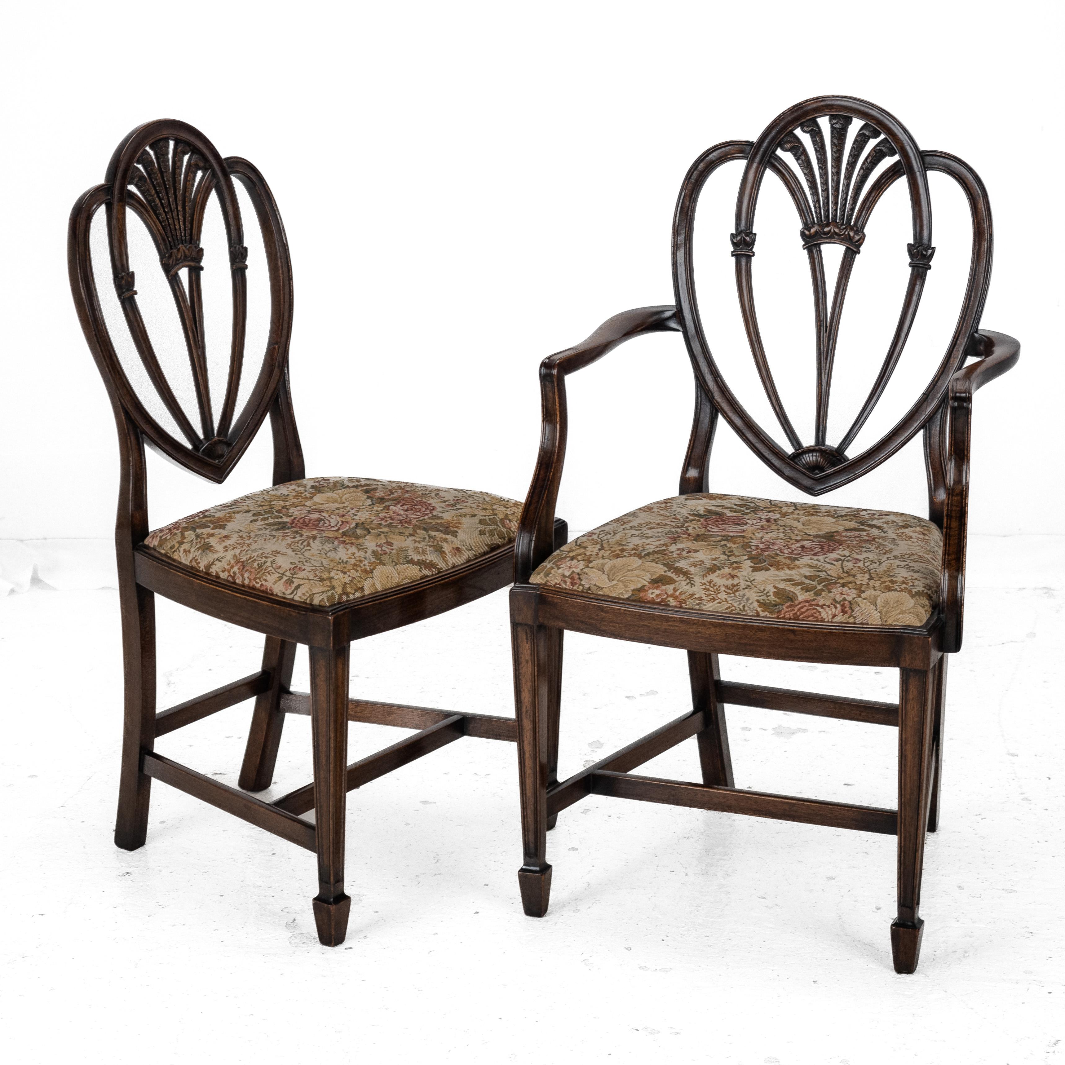Hepplewhite Satz von 6 Mahagoni-Esszimmerstühlen Carver Armchairs c.19th Victorian (Englisch) im Angebot