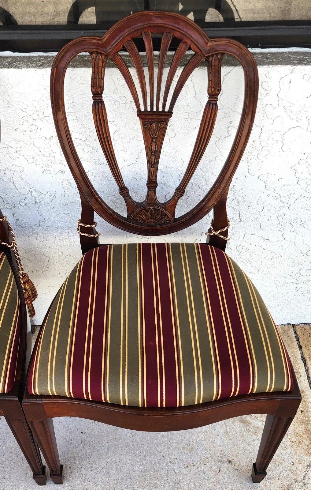 Hepplewhite Shield Back Mahogany Chairs Set of 6 For Sale 3