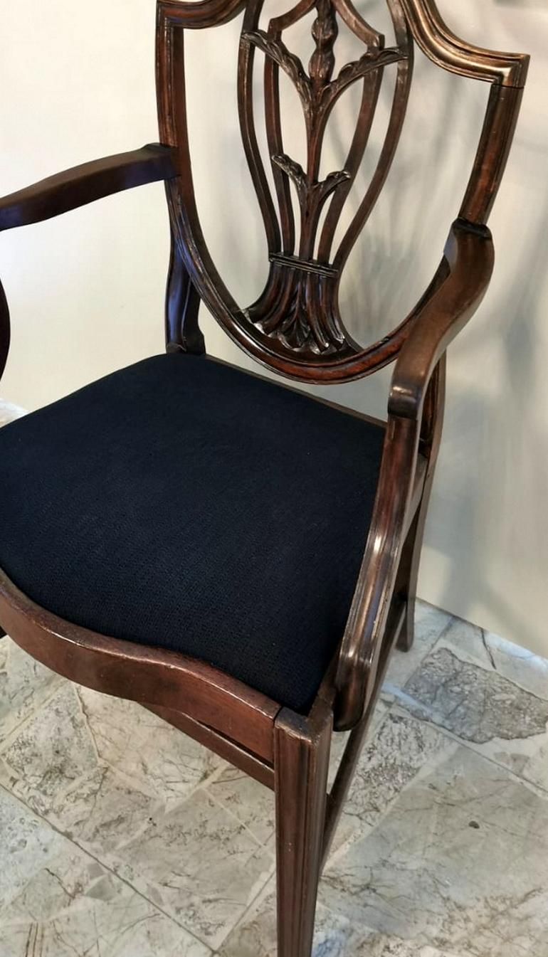 Hepplewhite Style Chair King 'Antique Master' For Sale at 1stDibs