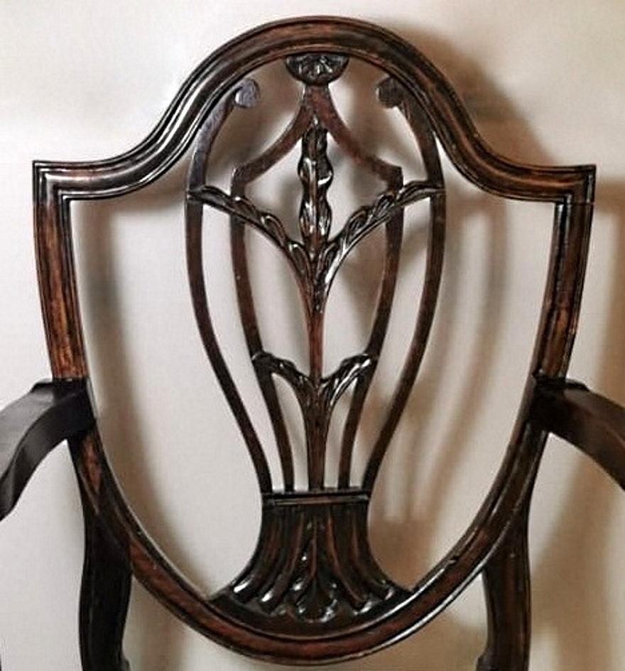 Hepplewhite Style Chair King 'Antique Master' For Sale at 1stDibs