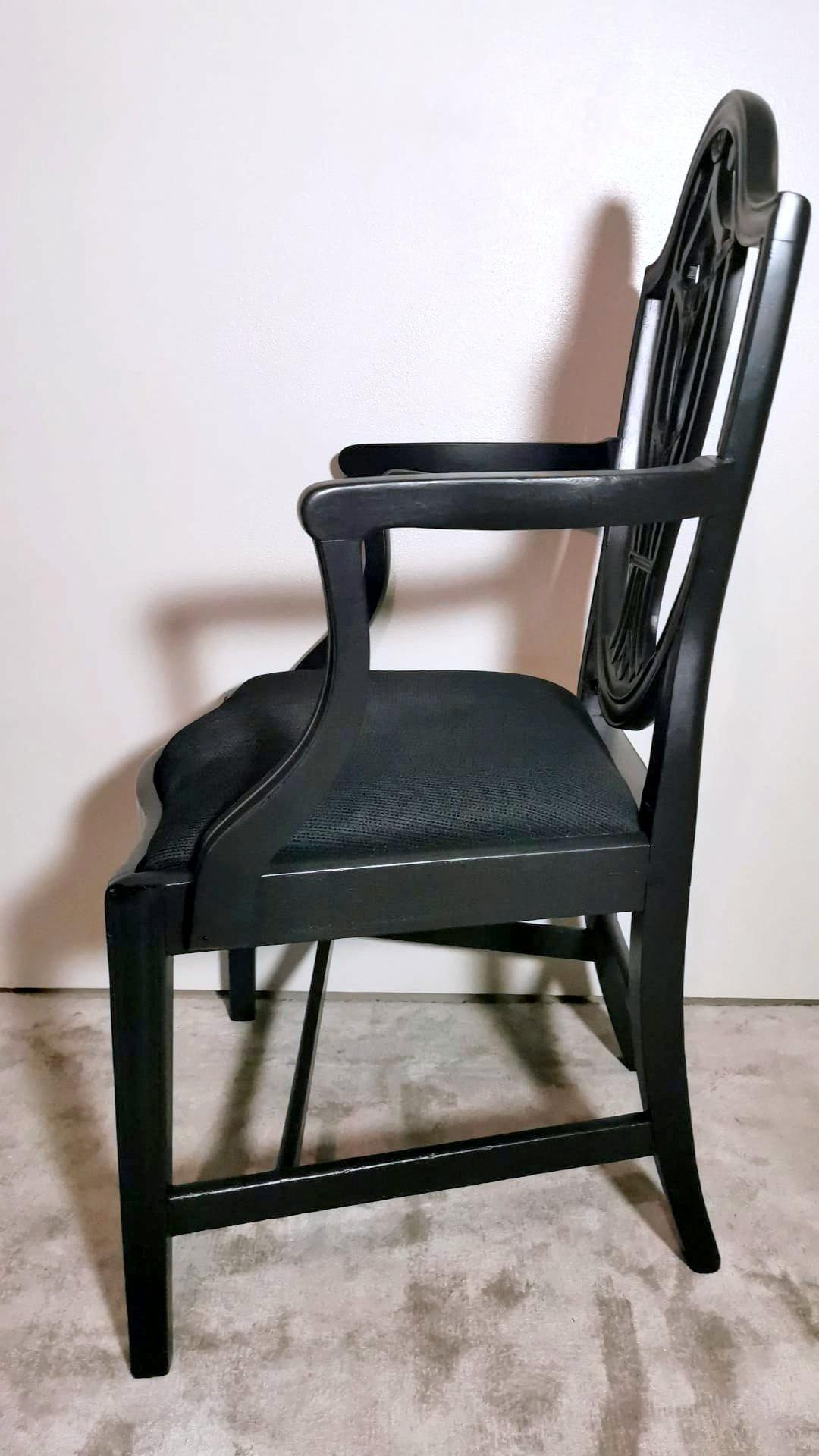 Hand-Crafted Hepplewhite Style English King chair (Antique Master)  For Sale