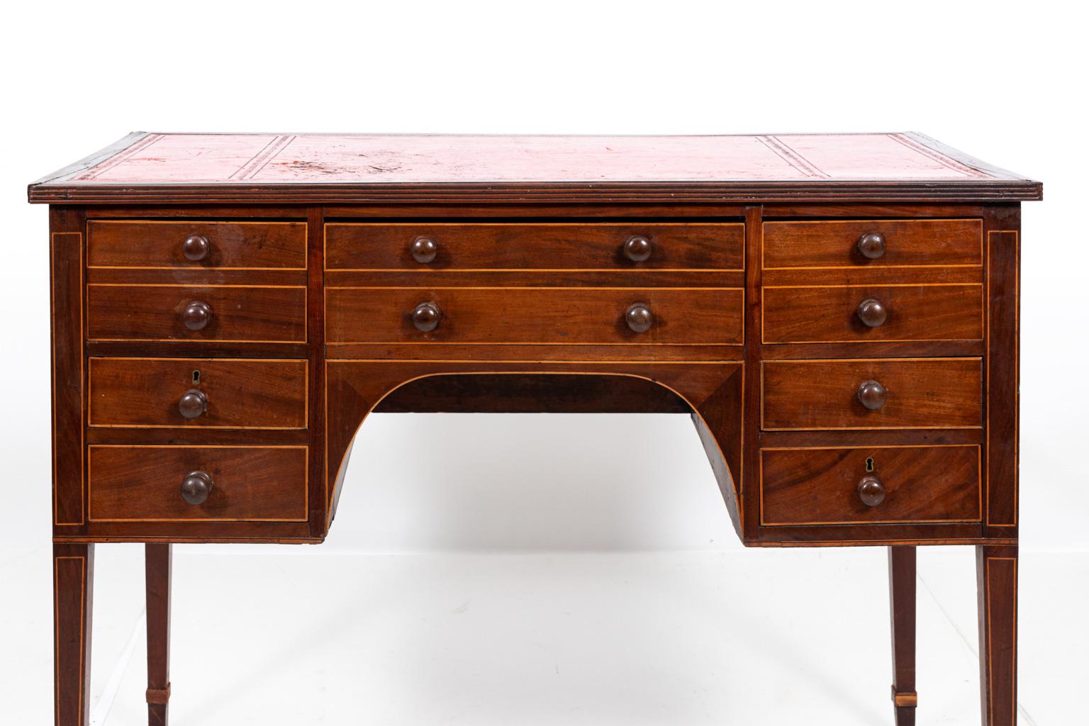 Hepplewhite Style Knee Hold Desk, circa 1880 In Good Condition In Stamford, CT
