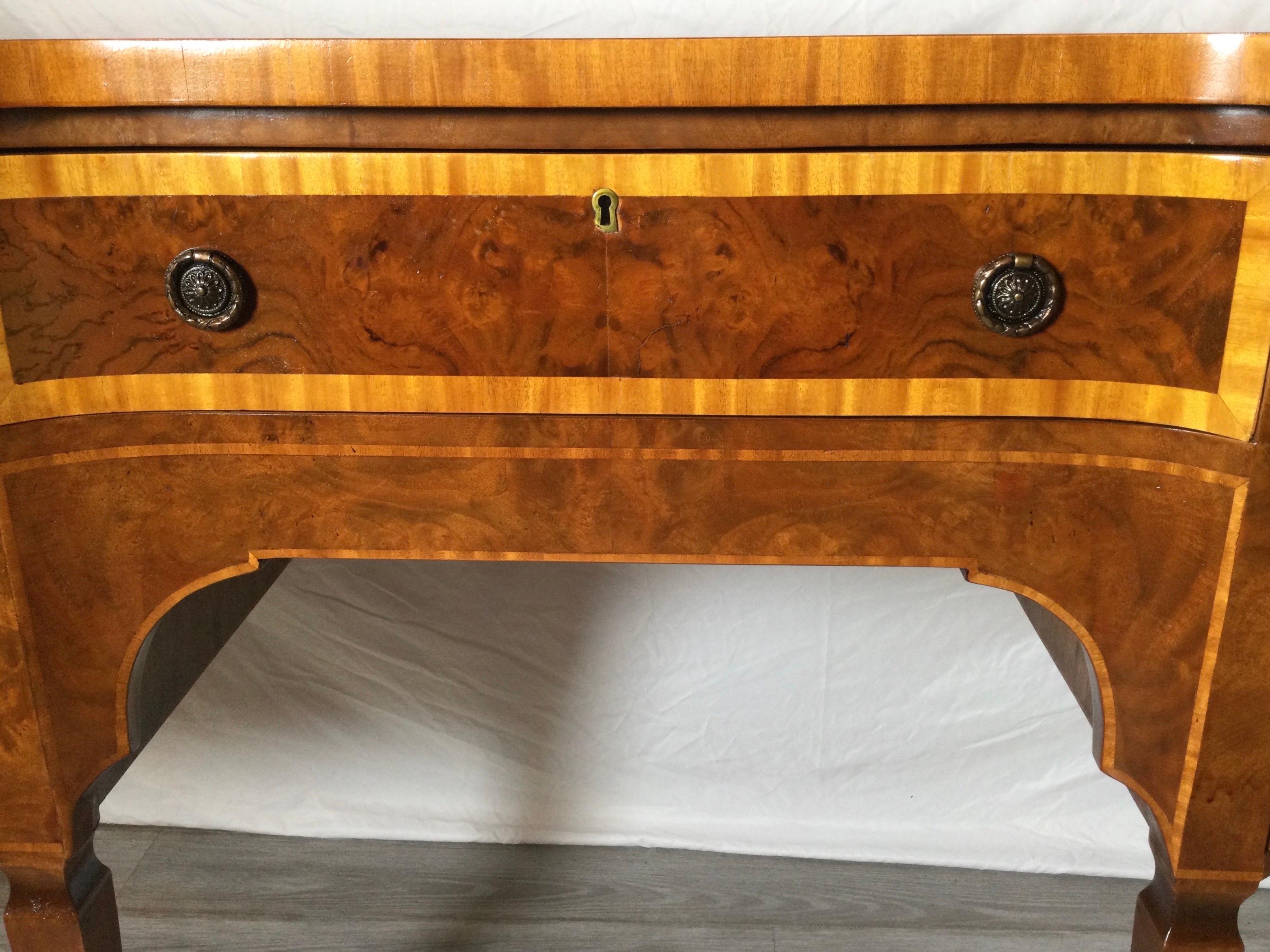 Inlay Hepplewhite Style Mahogany and Satinwood Sideboard