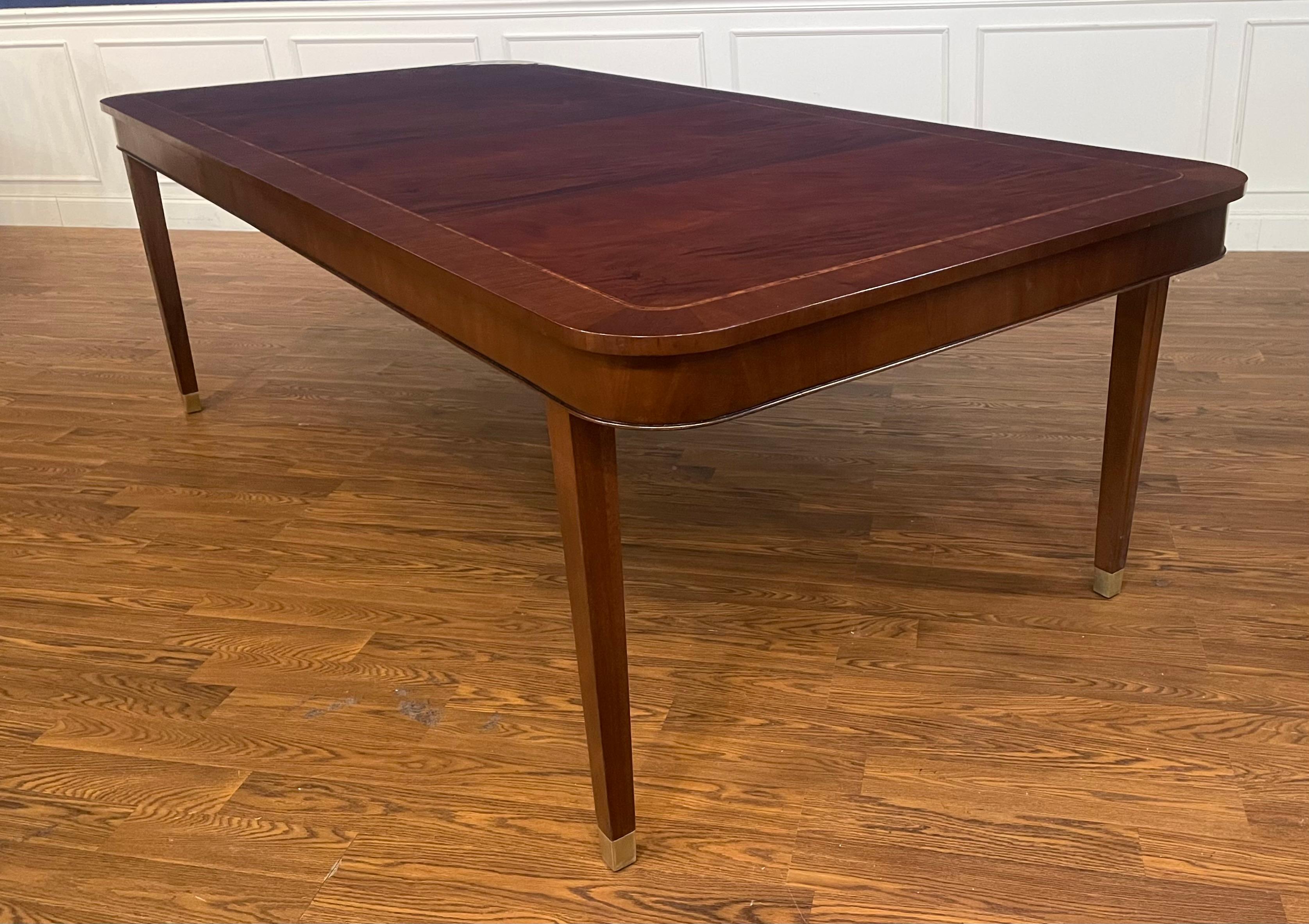 Hepplewhite Style Mahogany Four Leg Dining Table - Made-To-Order  For Sale 1