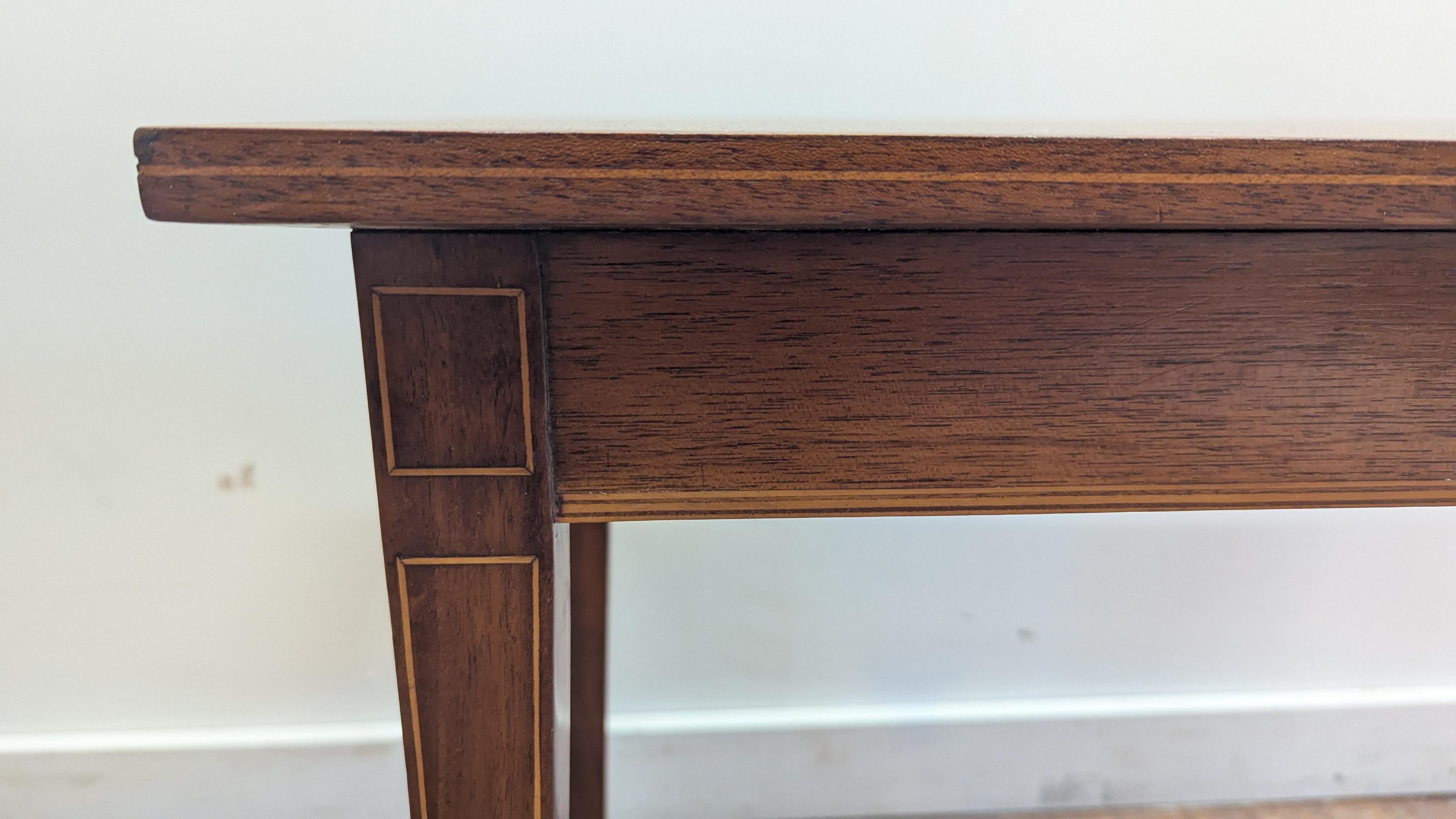 Acrylic Hepplewhite Style Mahogany Side Table For Sale
