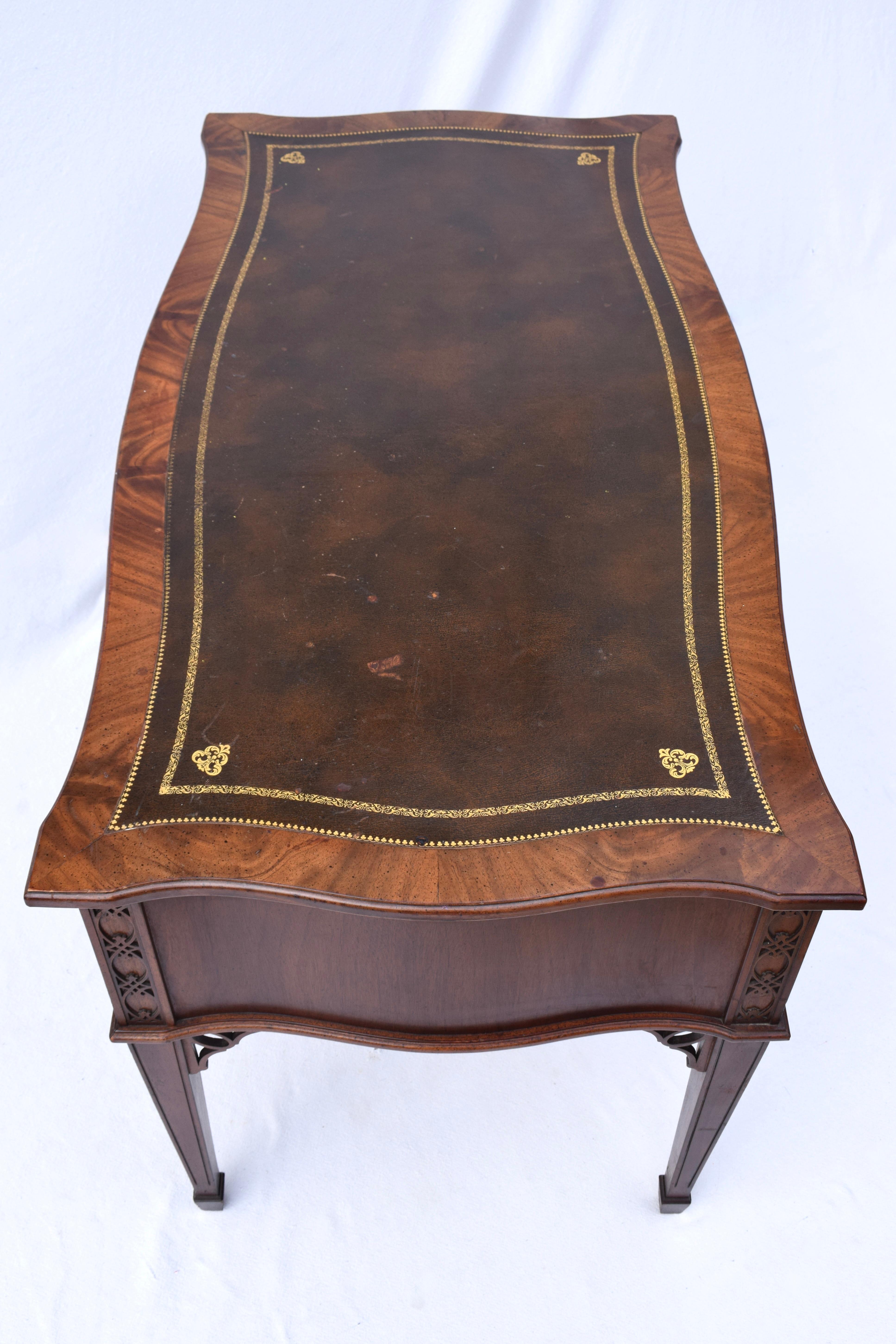 Hepplewhite Style Serpentine Leather Top Writing Desk 6