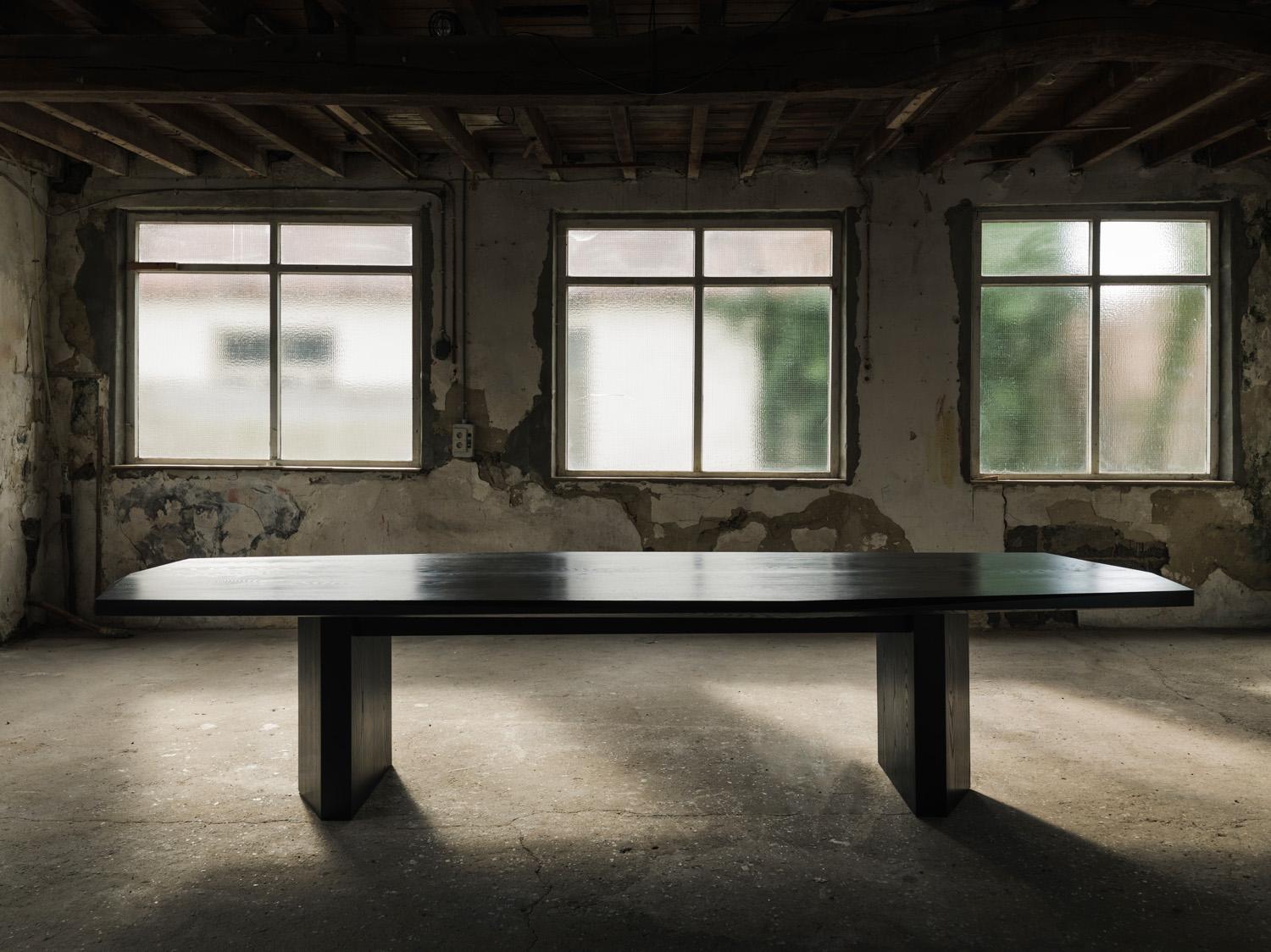 Post-Modern Hera 360 Table by Tim Vranken