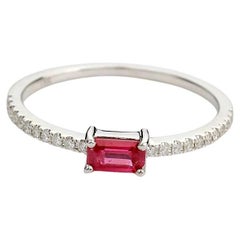 Hera Baguette Firey-1 Bague en rubis