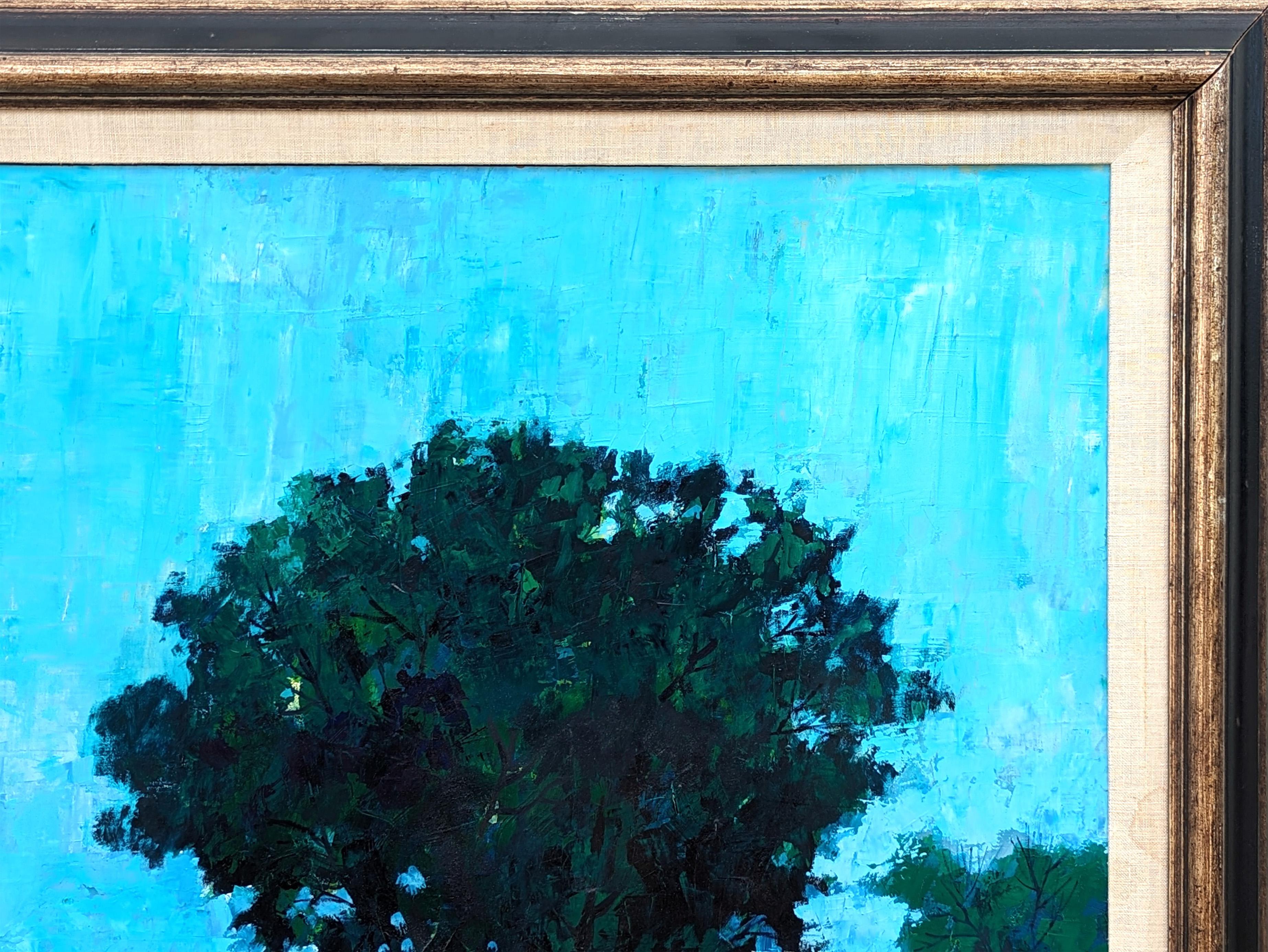 Quadro astratto moderno di paesaggio rurale dell'artista Herb Mears di Houston. L'opera presenta un paesaggio boschivo blu e verde con una casa nascosta nell'erba. Firmato nell'angolo anteriore in basso a sinistra. Attualmente è appeso in una