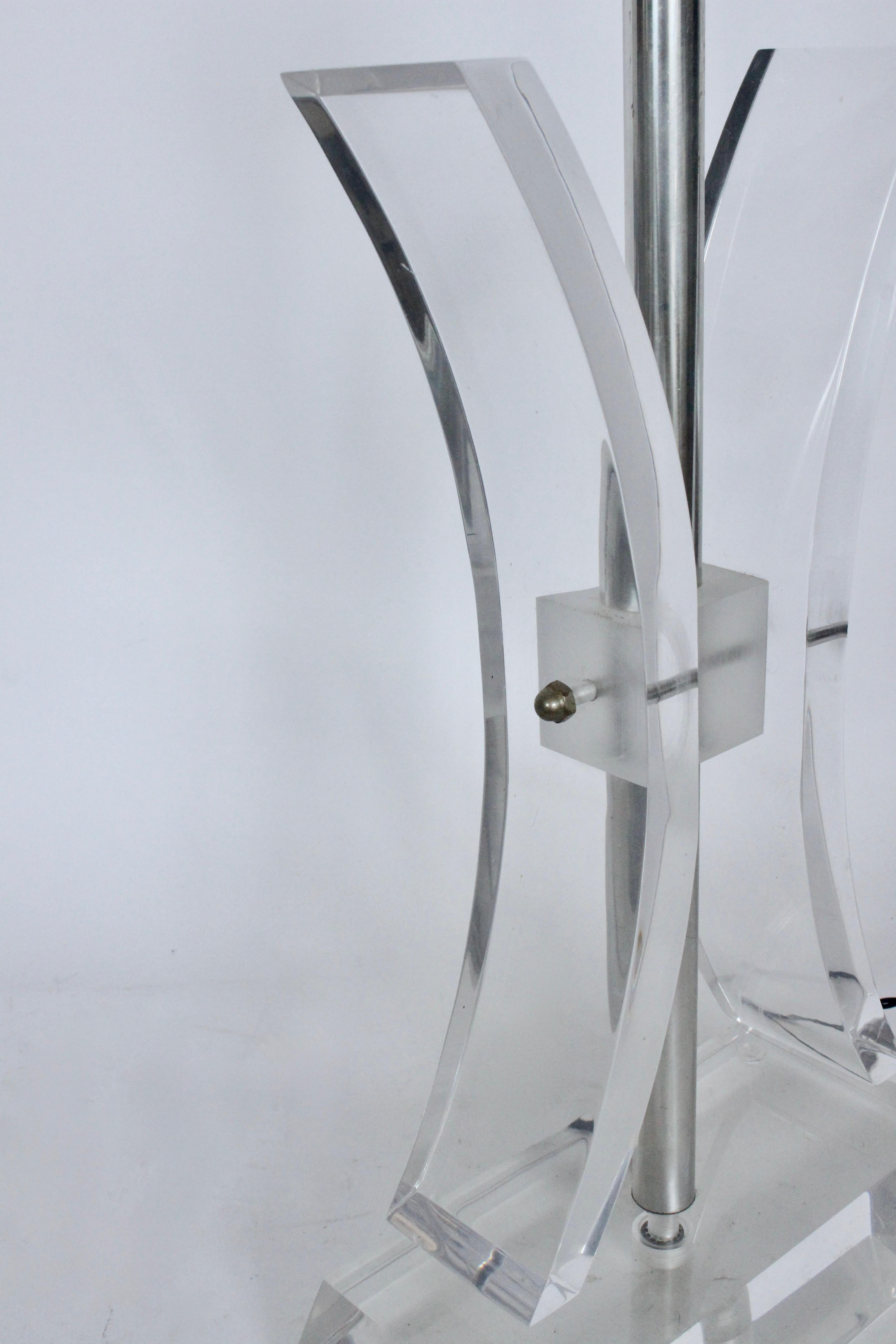 Herb Ritts for Astrolite Curved Double Swag Clear Lucite Table Lamp, 1970s For Sale 2