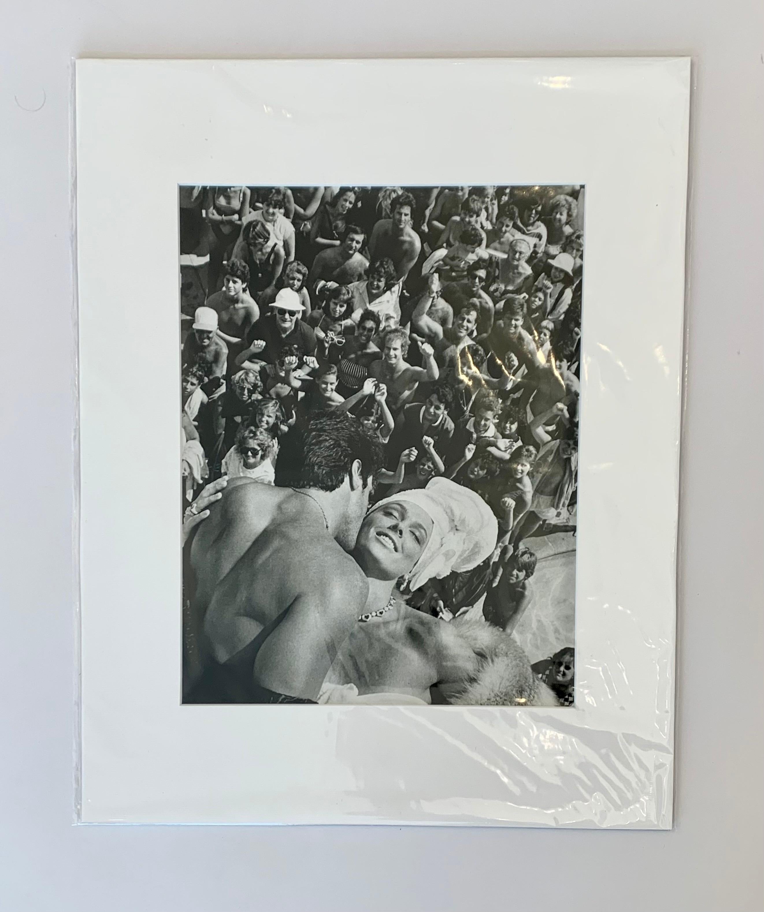 Sylvester Stallone & Brigitte Nielsen 1985
by Herb Ritts

Superstar Sylvester Stalone embraces Danish actress Bridgette Neilsen in front of crowd.

Unframed
Matted
Overall size : 16 x 20