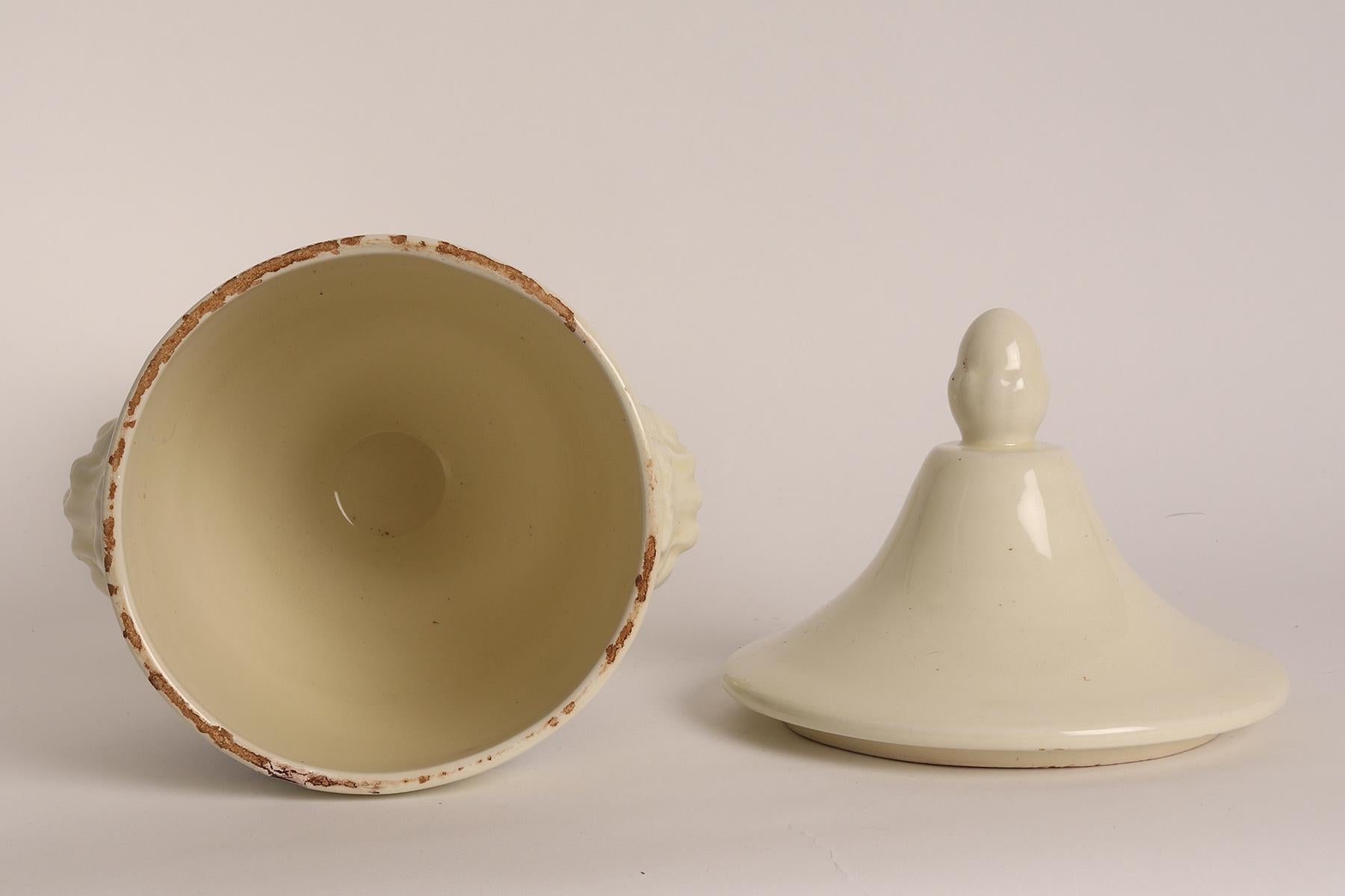 Italian Herbalist pharmacy ceramic jar, Italy 1890. For Sale