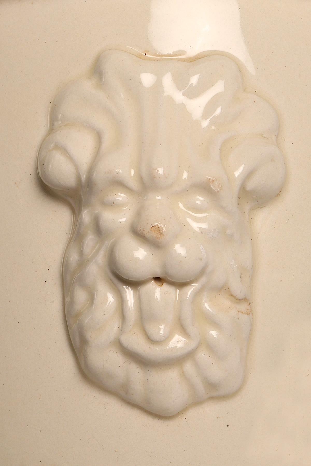 Herbalist pharmacy ceramic jar, Italy 1890. In Good Condition For Sale In Milan, IT