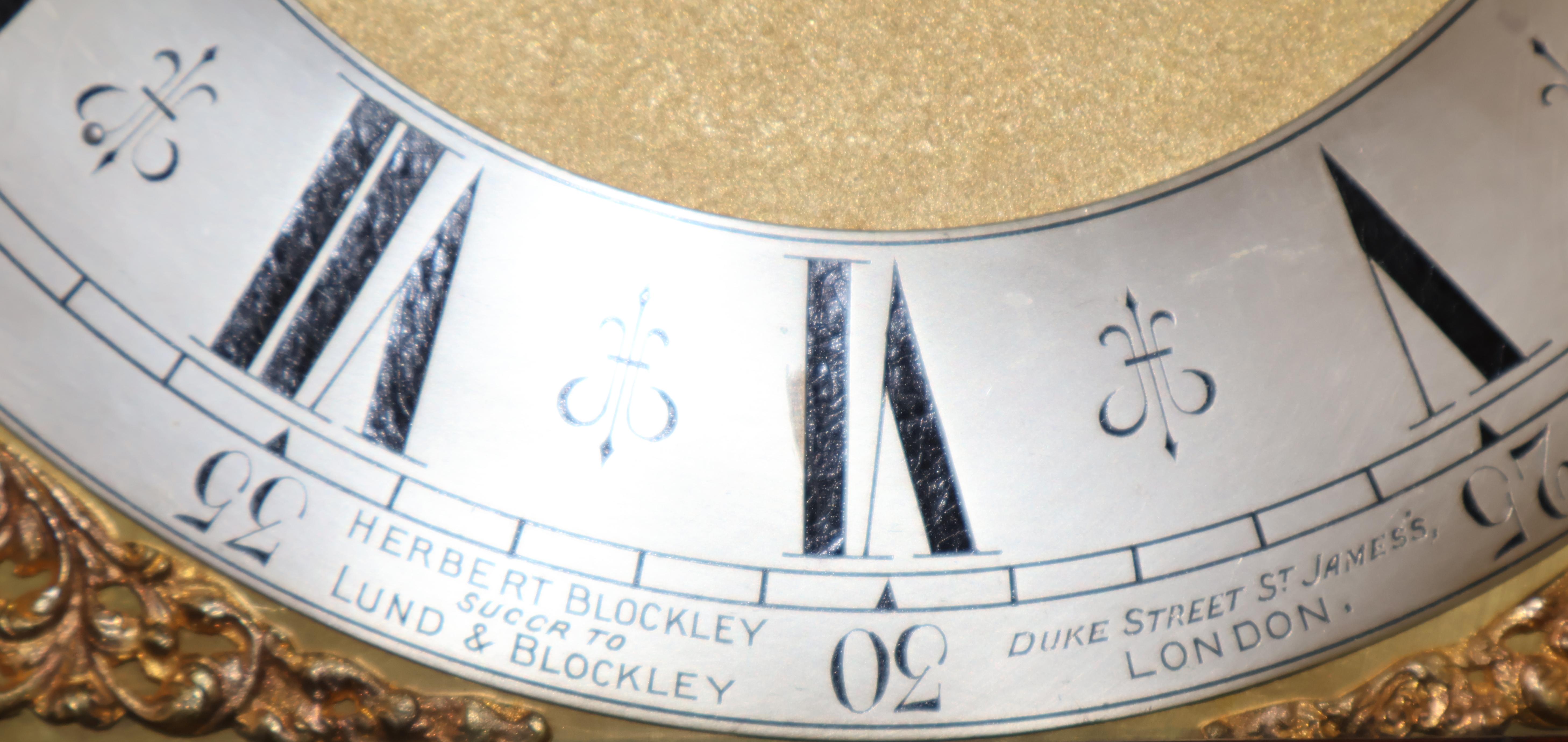 Horloge de grand-père du 19ème siècle marquetée Herbert Blockley London Musical en vente 7