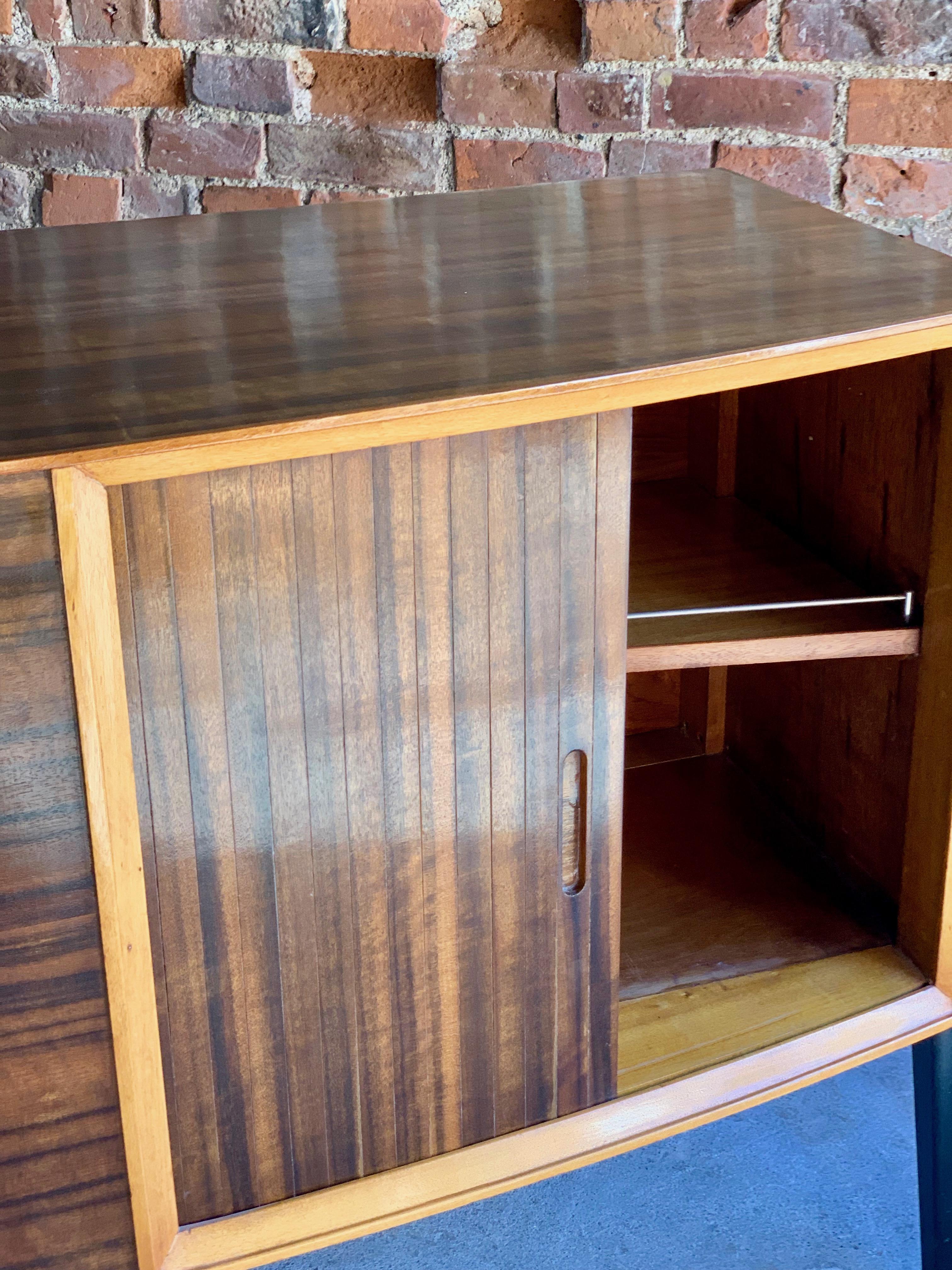 Mid-Century Modern Herbert Gibbs Rosewood Sideboard Credenza Cocktail Cabinet, London, circa 1950s
