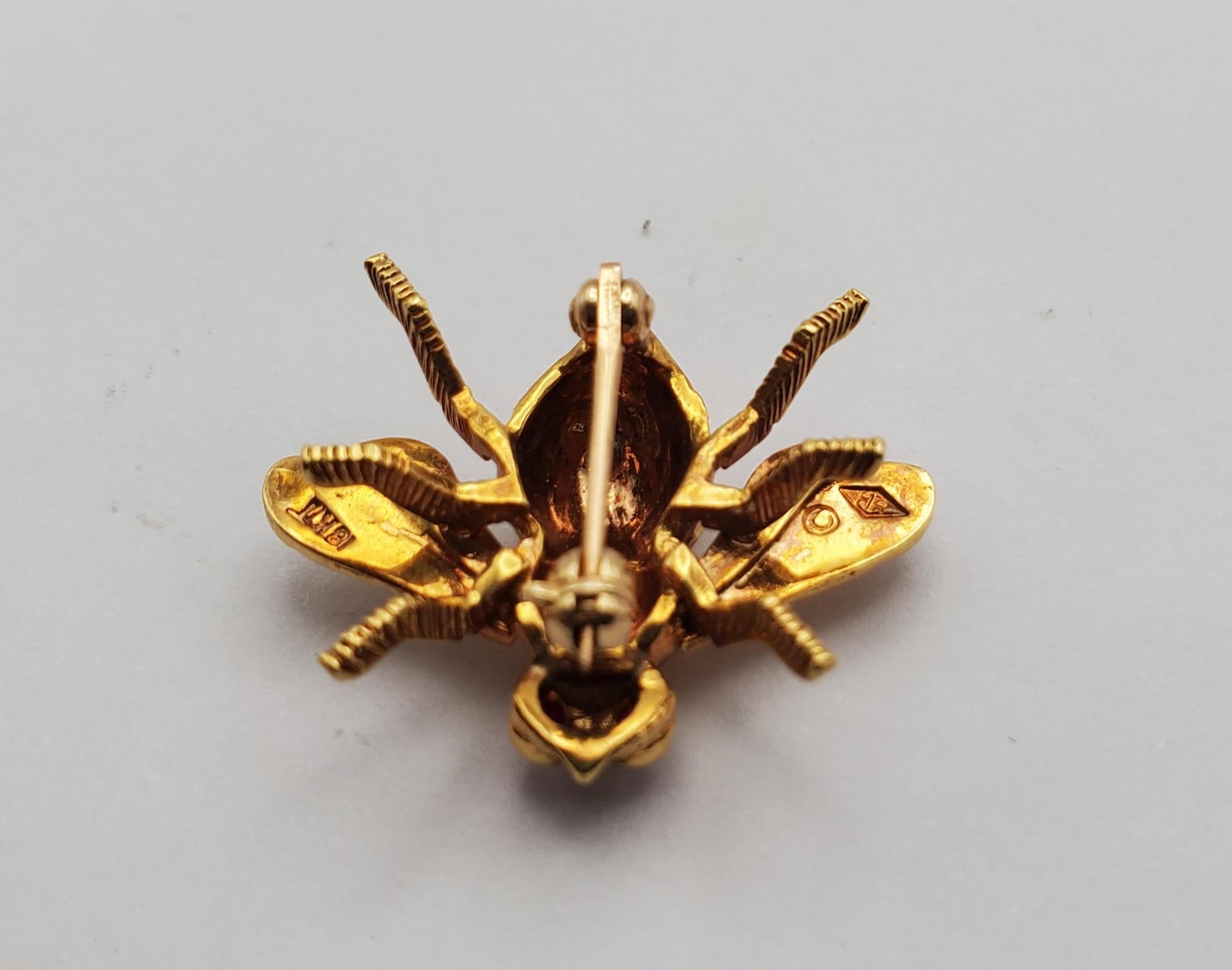 Women's or Men's Herbert Rosenthal Bee Brooch Natural Ruby 18K Yellow Gold