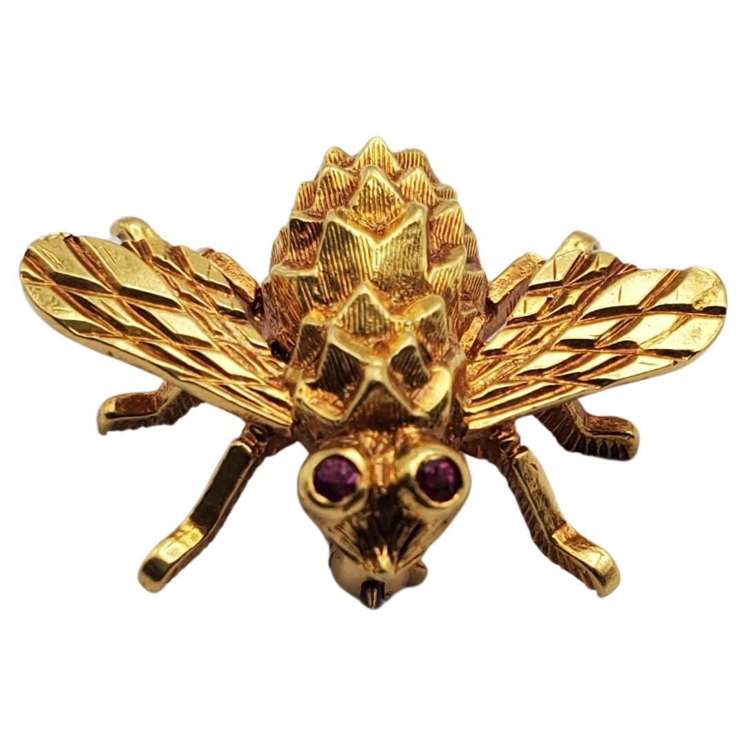 Herbert Rosenthal Bee Brooch Natural Ruby 18K Yellow Gold For Sale