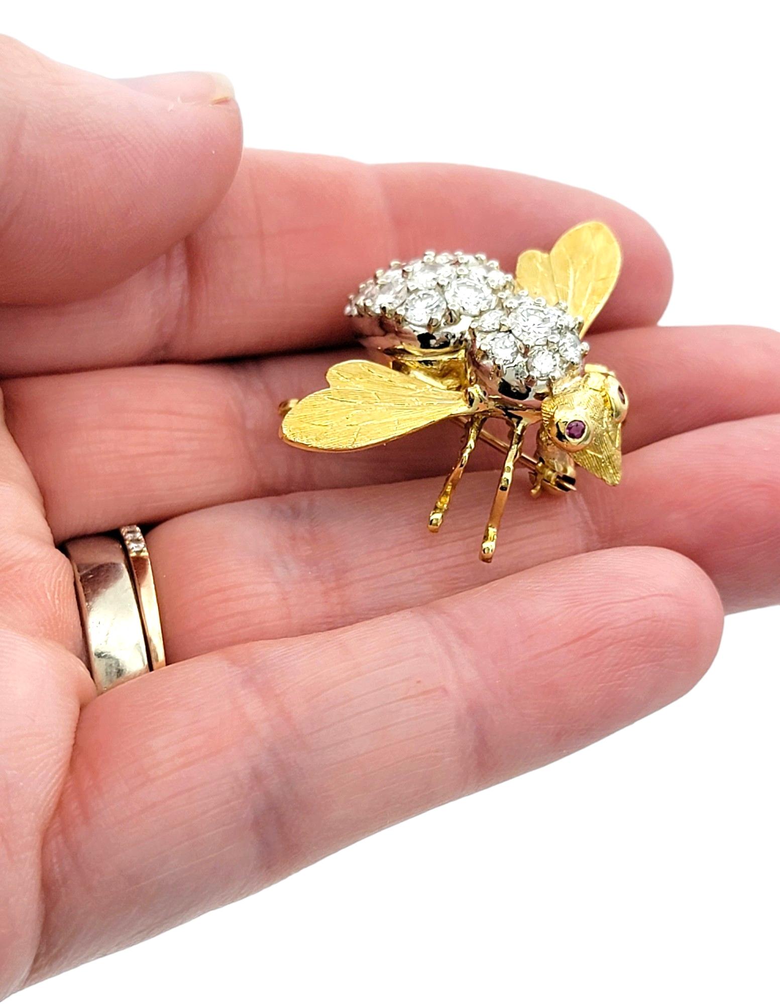 Herbert Rosenthal Diamond and Ruby Bumble Bee Brooch Set in 18 Karat Yellow Gold For Sale 2