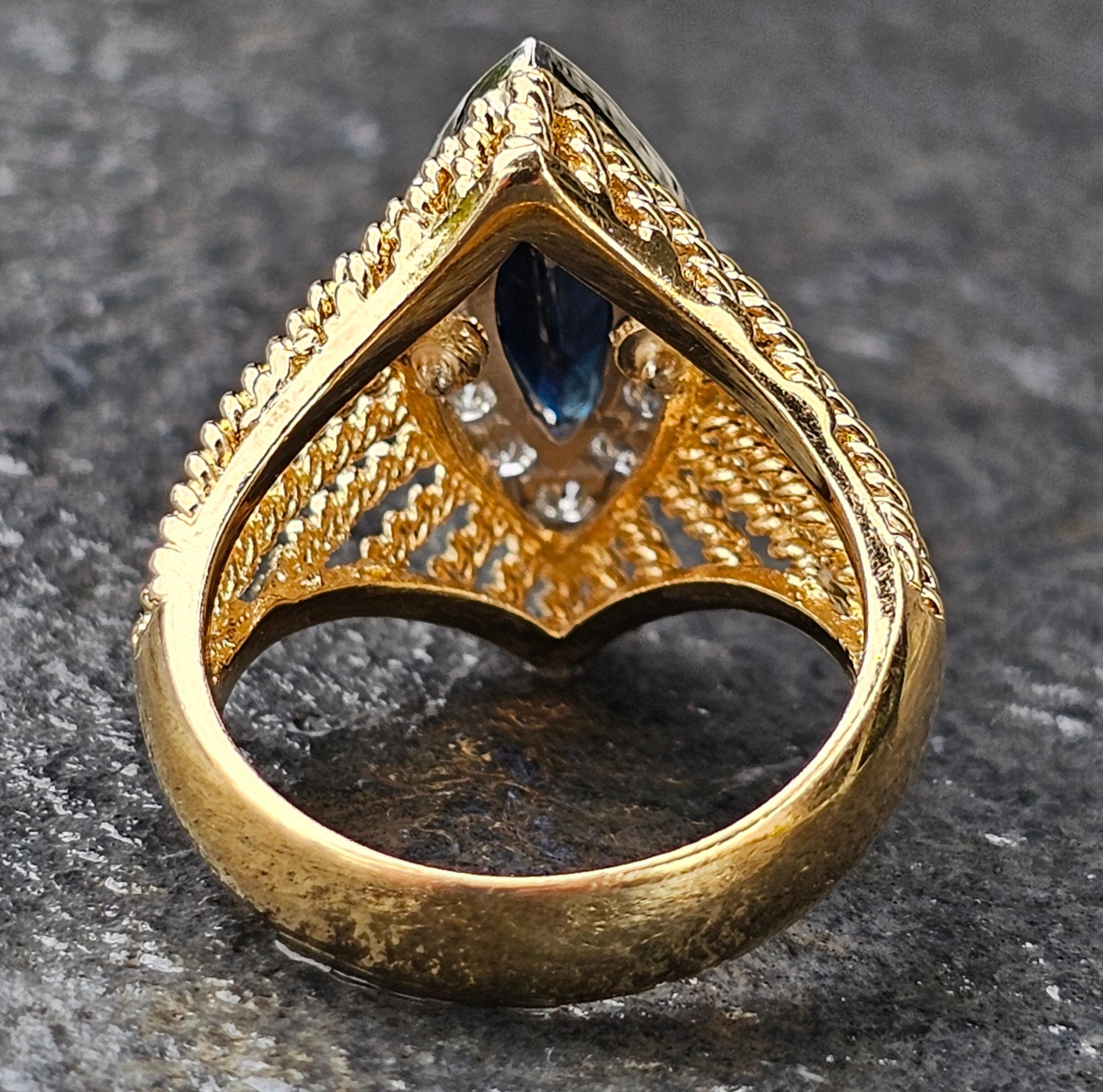 Herbert Rosenthal Anello con diamante e zaffiro blu marquise in oro giallo 18 carati 6,5 9,2 g in vendita 3