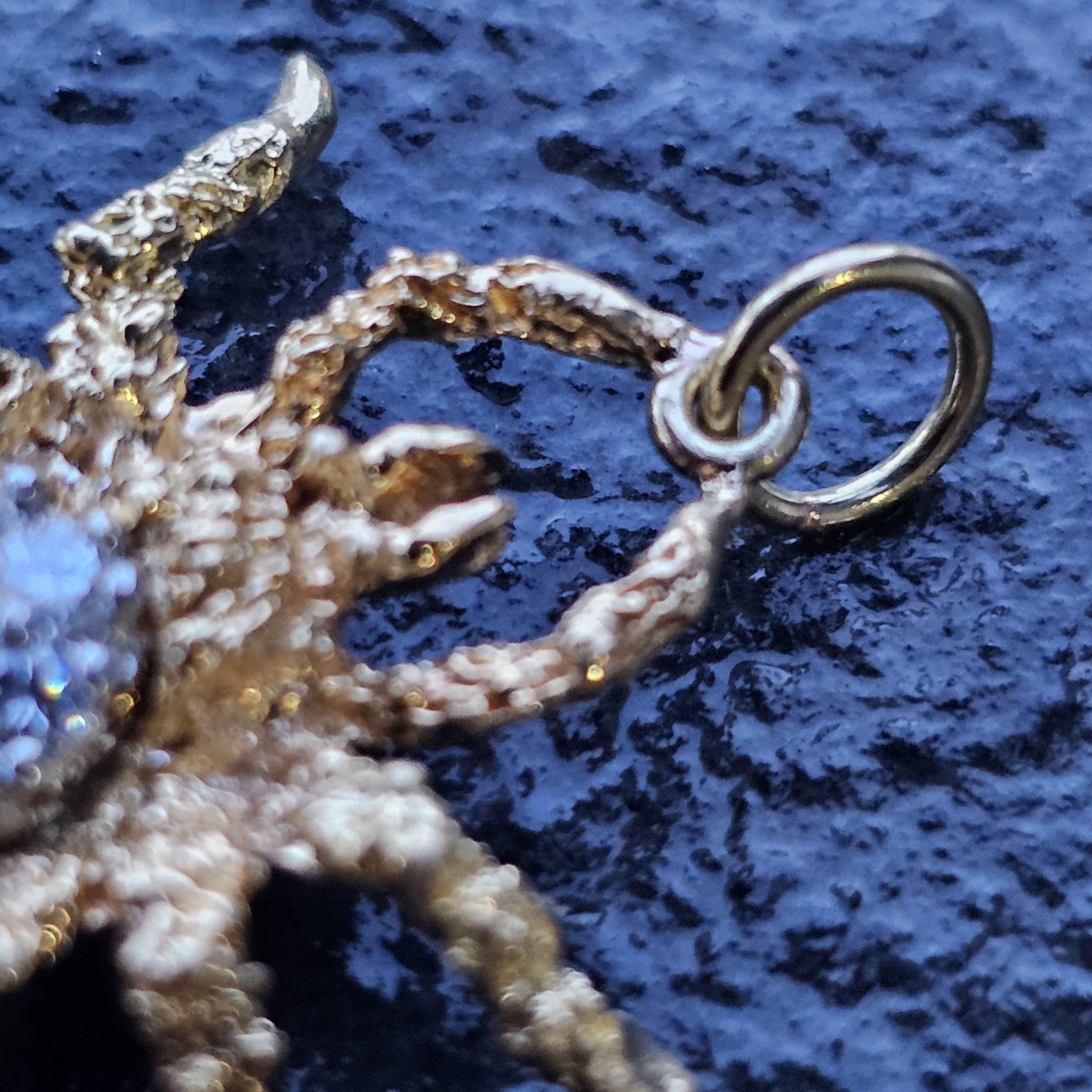 Ciondolo a forma di ragno in oro giallo 18 carati con pavé di diamanti Raro 4,3 g di peso 1