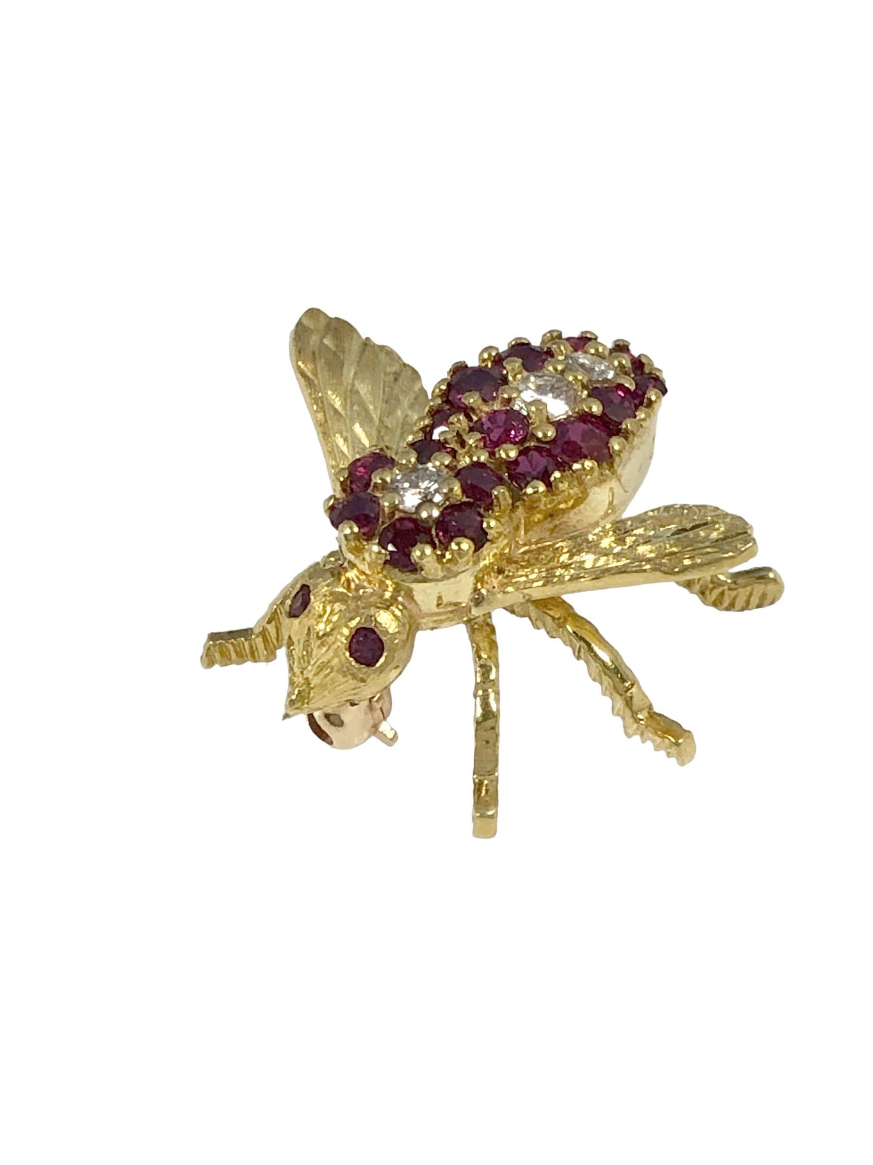 Herbert Rosenthal Broche abeja vintage de oro amarillo con rubíes y diamantes en Excelente estado para la venta en Chicago, IL