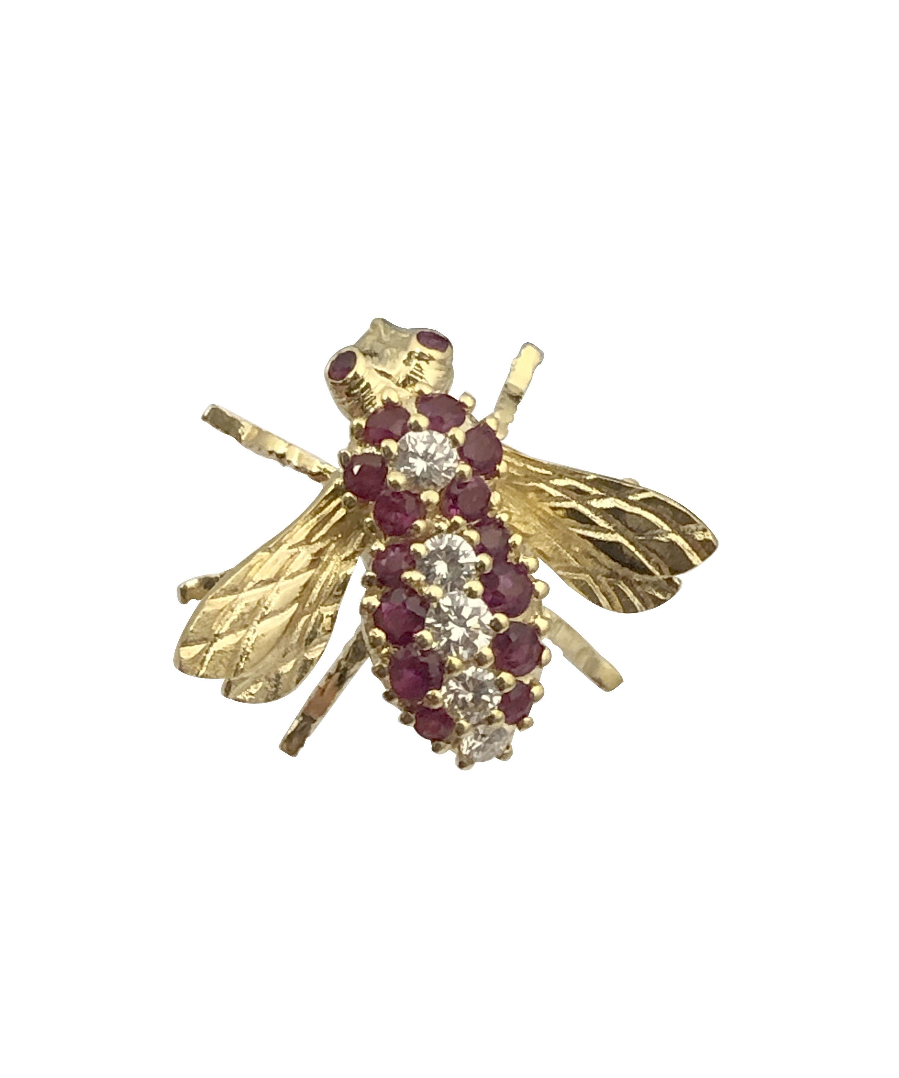 Taille ronde Herbert Rosenthal Broche abeille en or jaune, diamants et rubis en vente