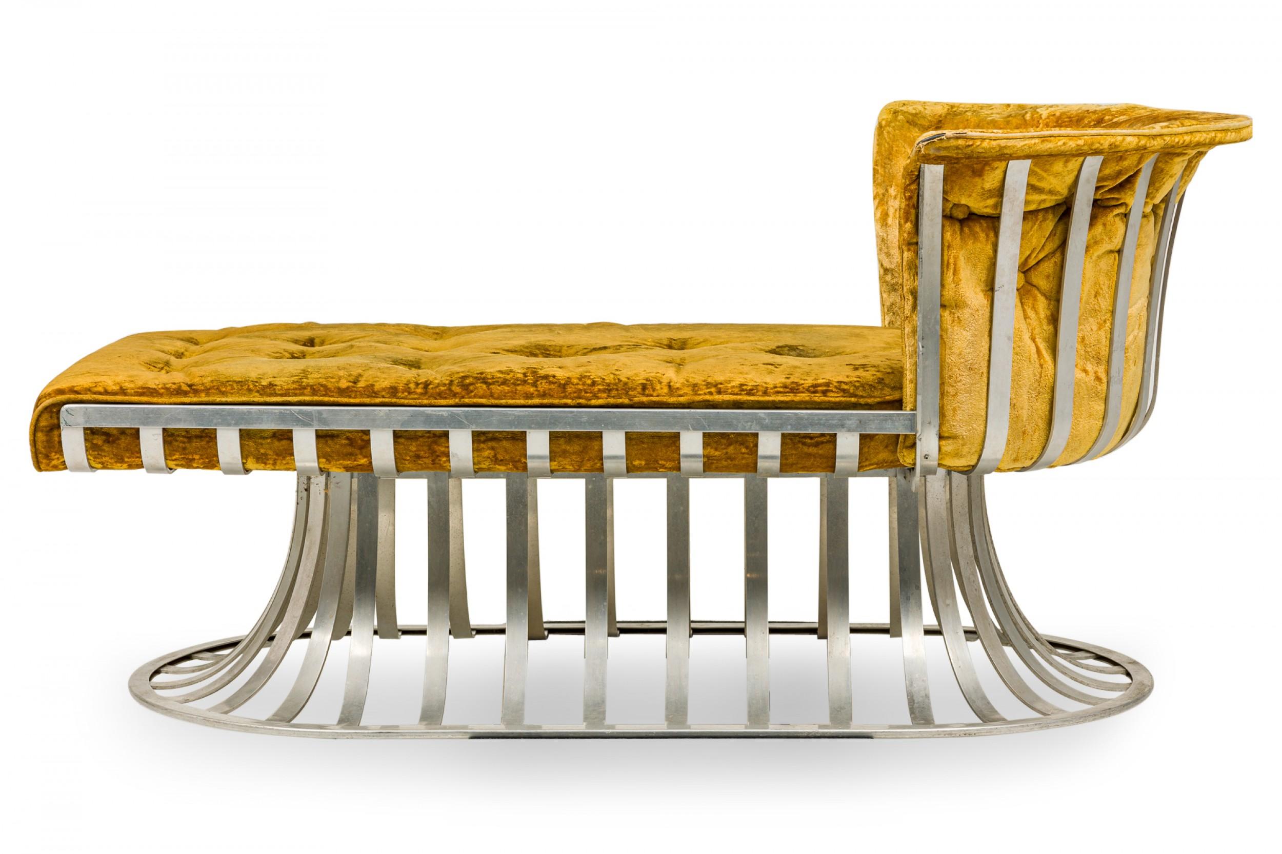 Herbert Saiger for Lee L Woodard & Sons Aluminum Upholstered Tulip Base Chaise For Sale 3