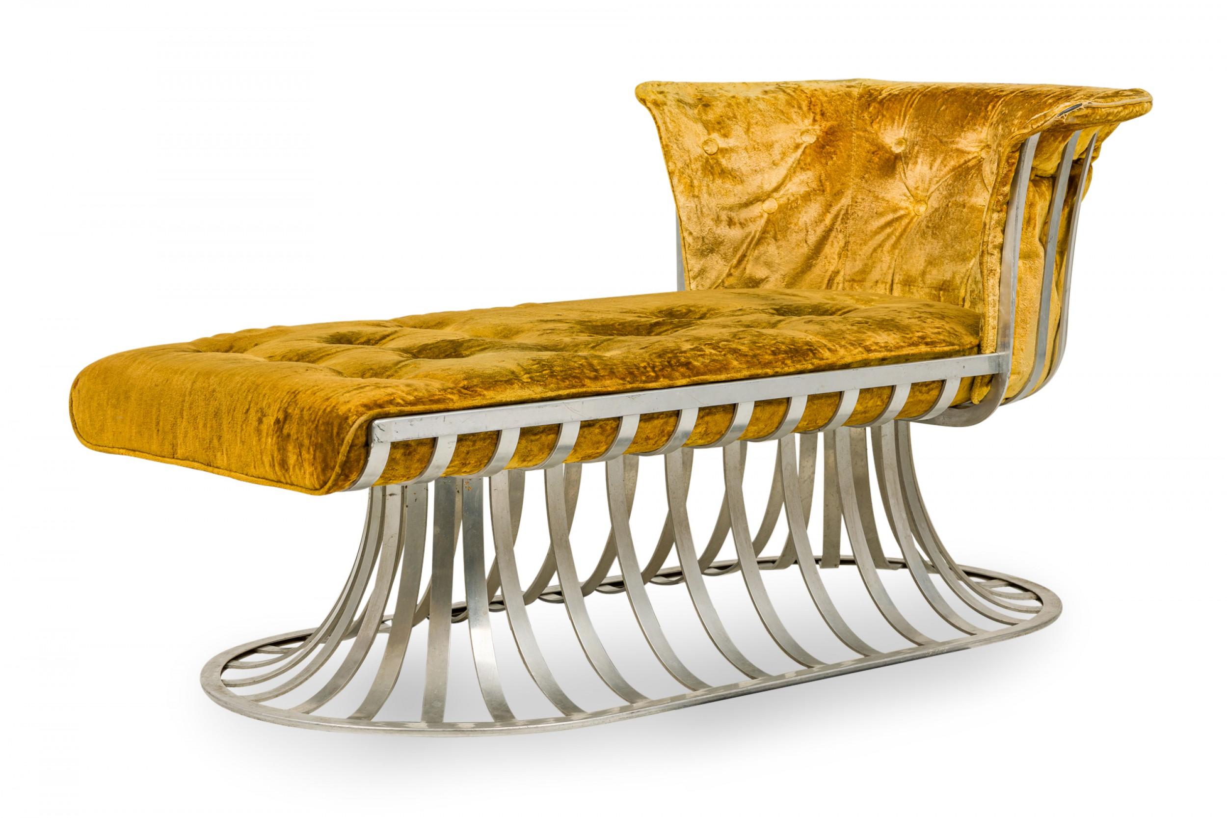 Herbert Saiger for Lee L Woodard & Sons Aluminum Upholstered Tulip Base Chaise For Sale 1