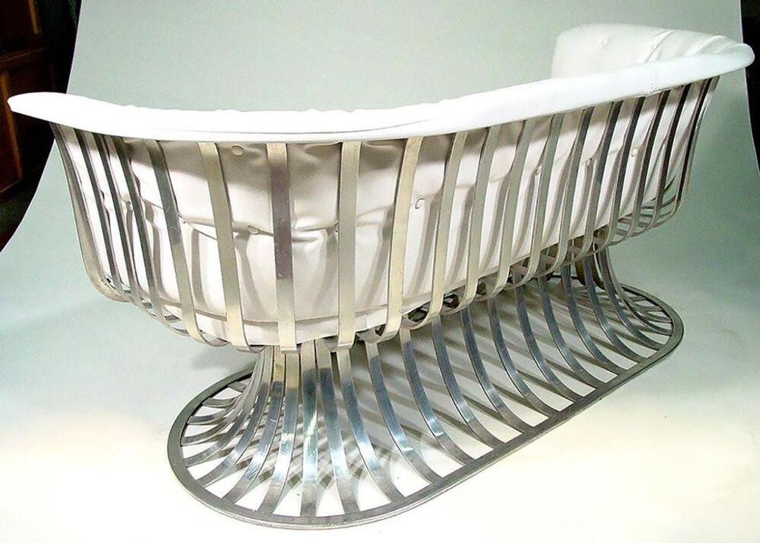 Mid-Century Modern Herbert Saiger for Russell Woodard Extruded Aluminum Outdoor/Patio Sofa