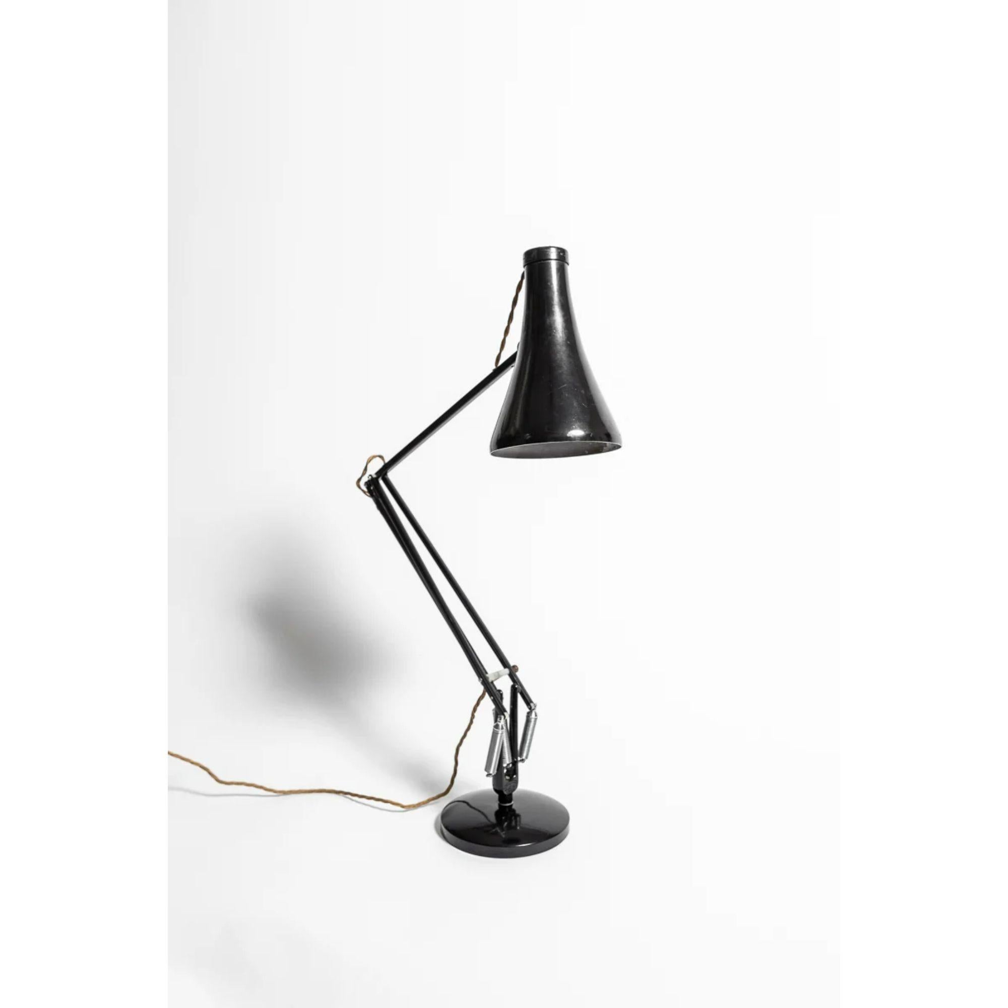 Herbert Terry and Sons Model 75 Anglepoise Desk Lamp, circa 1970 4